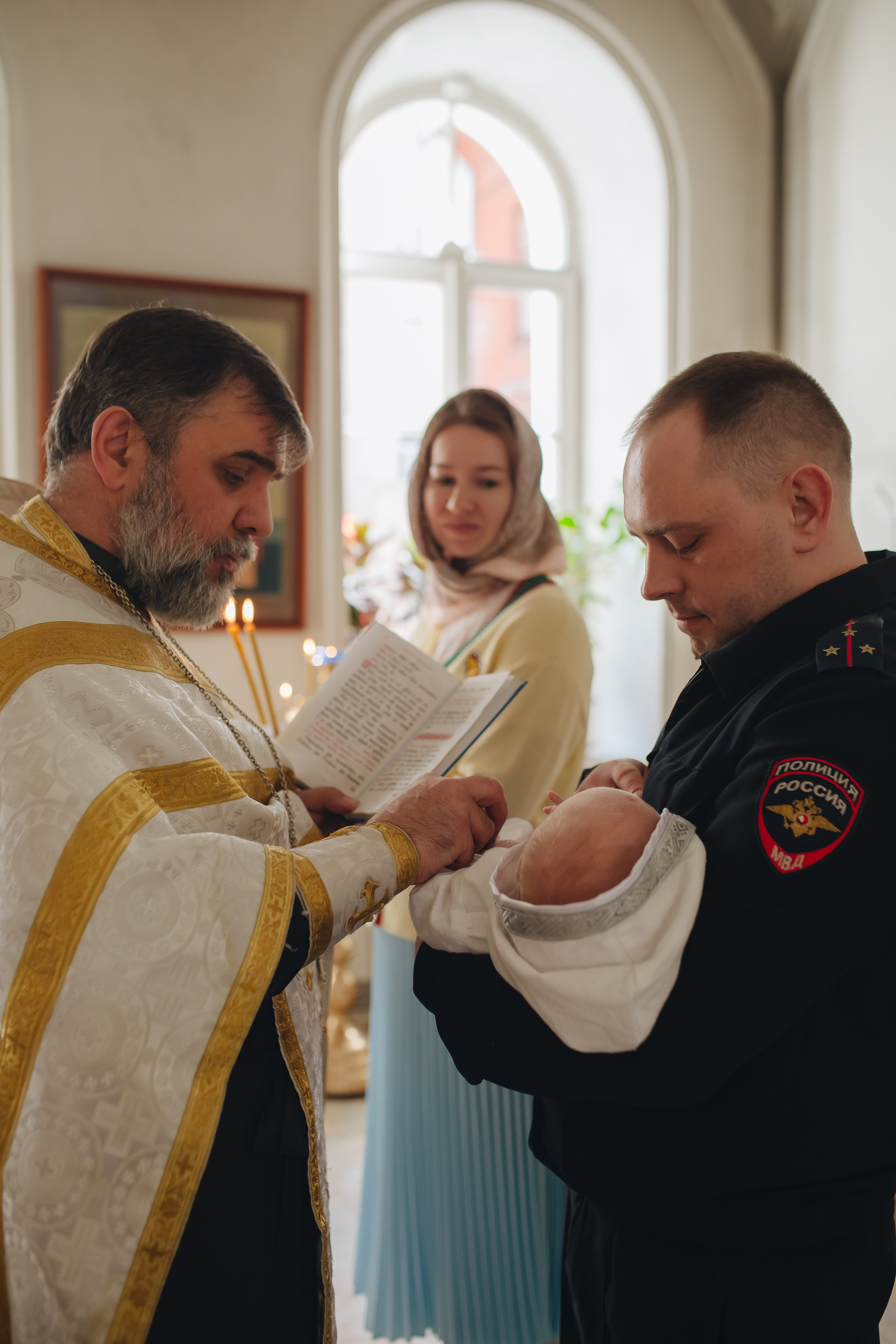 Крещение в светлом Храме. Семейный и детский фотограф в Москве Дорогова Екатерина