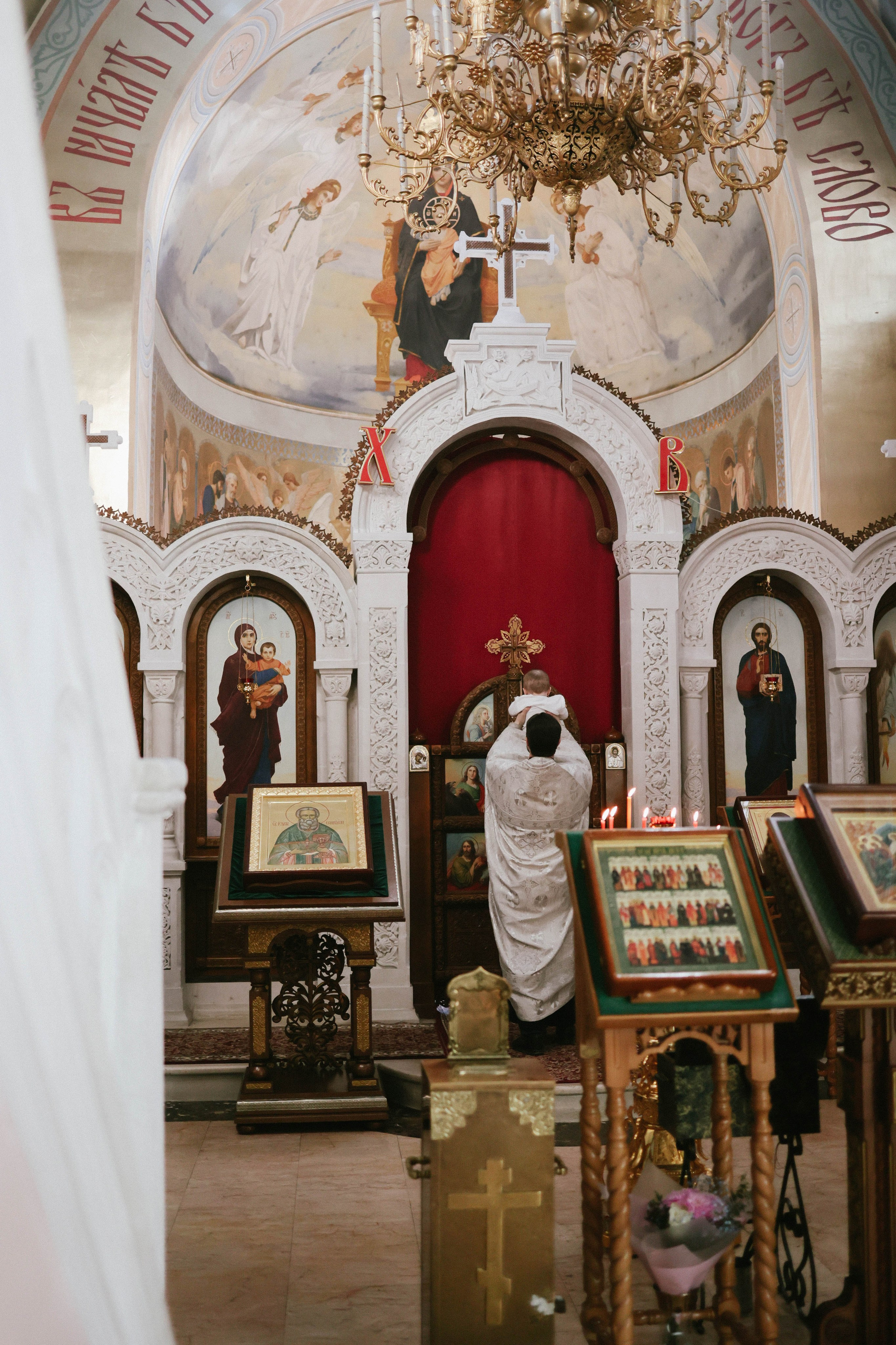 Фотосессия крещения, видеосъемка крещения в Нижнем Новгороде. Фотограф и видеограф Елена Лисина