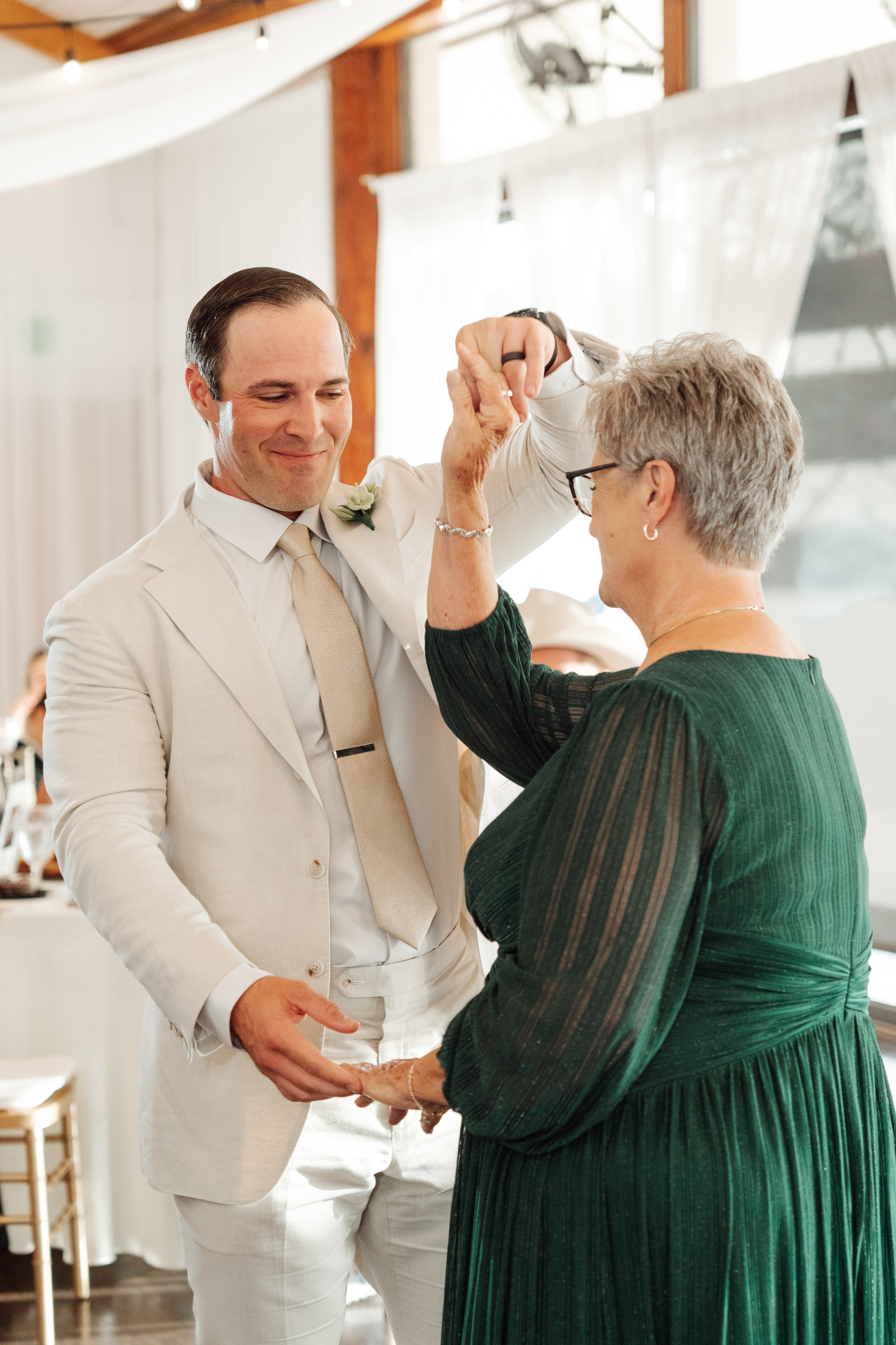 2025-08-16_BryanAmber. Ретушер Зенькевич Света