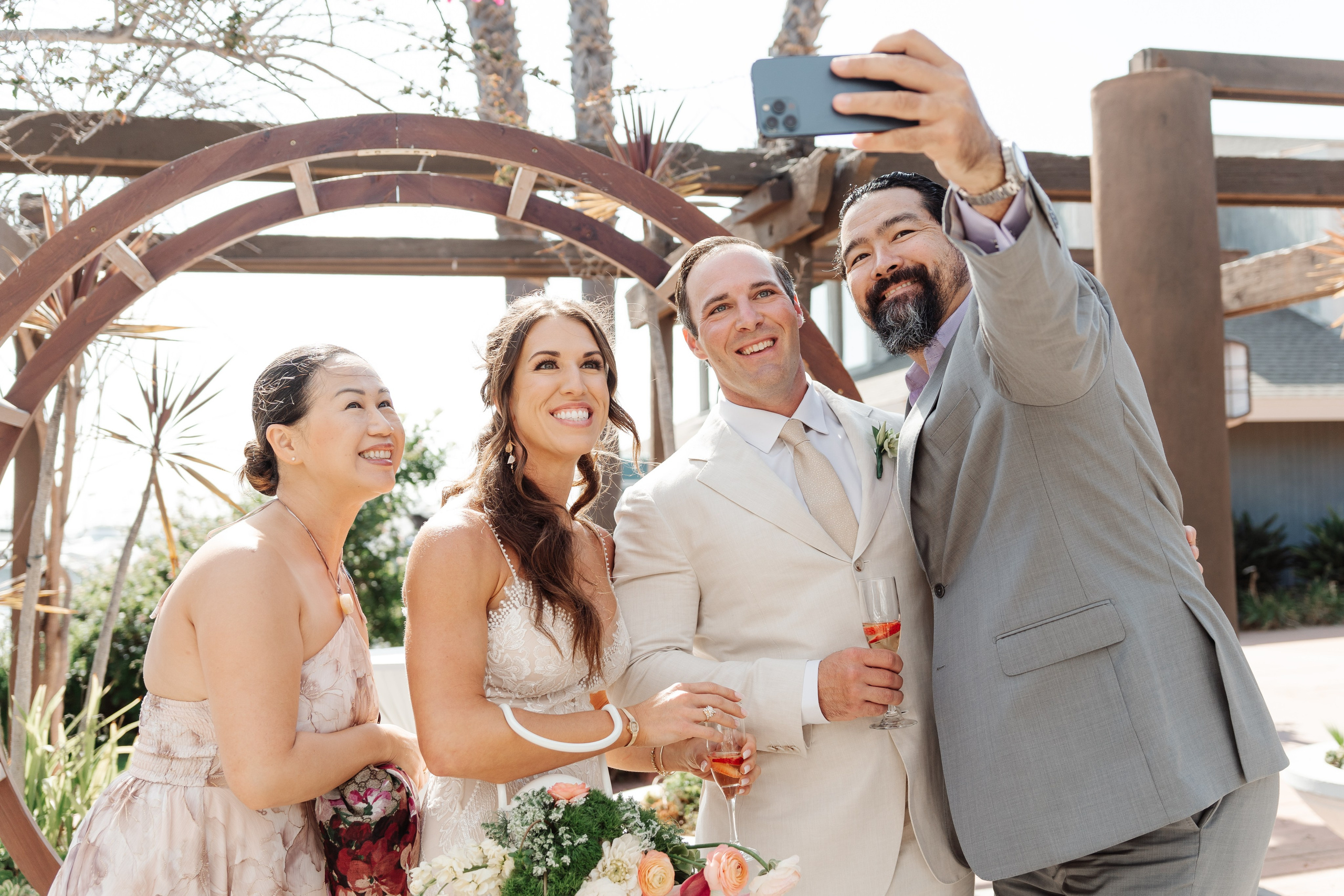 2025-08-16_BryanAmber. Ретушер Зенькевич Света