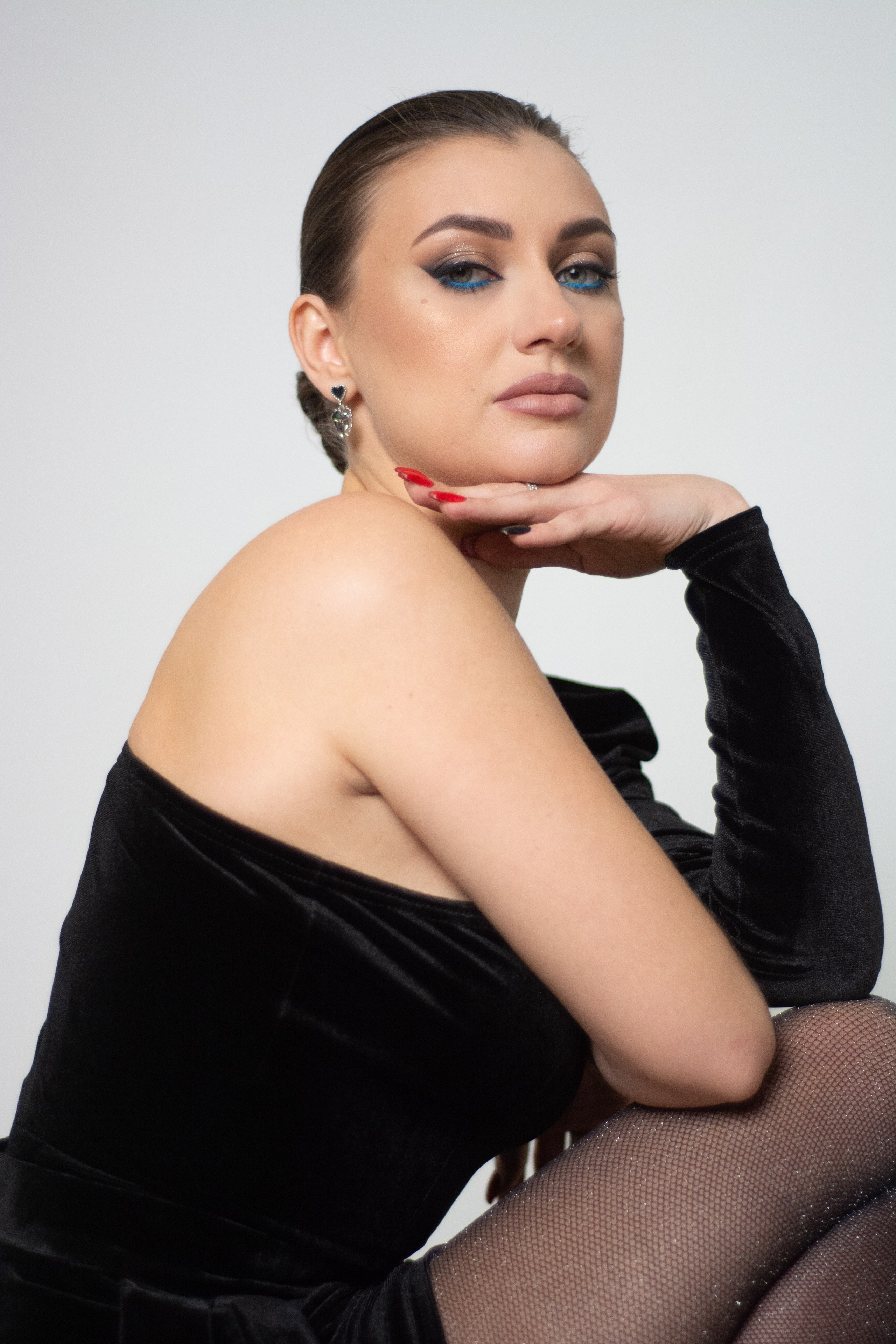 Retouching a full-length portrait