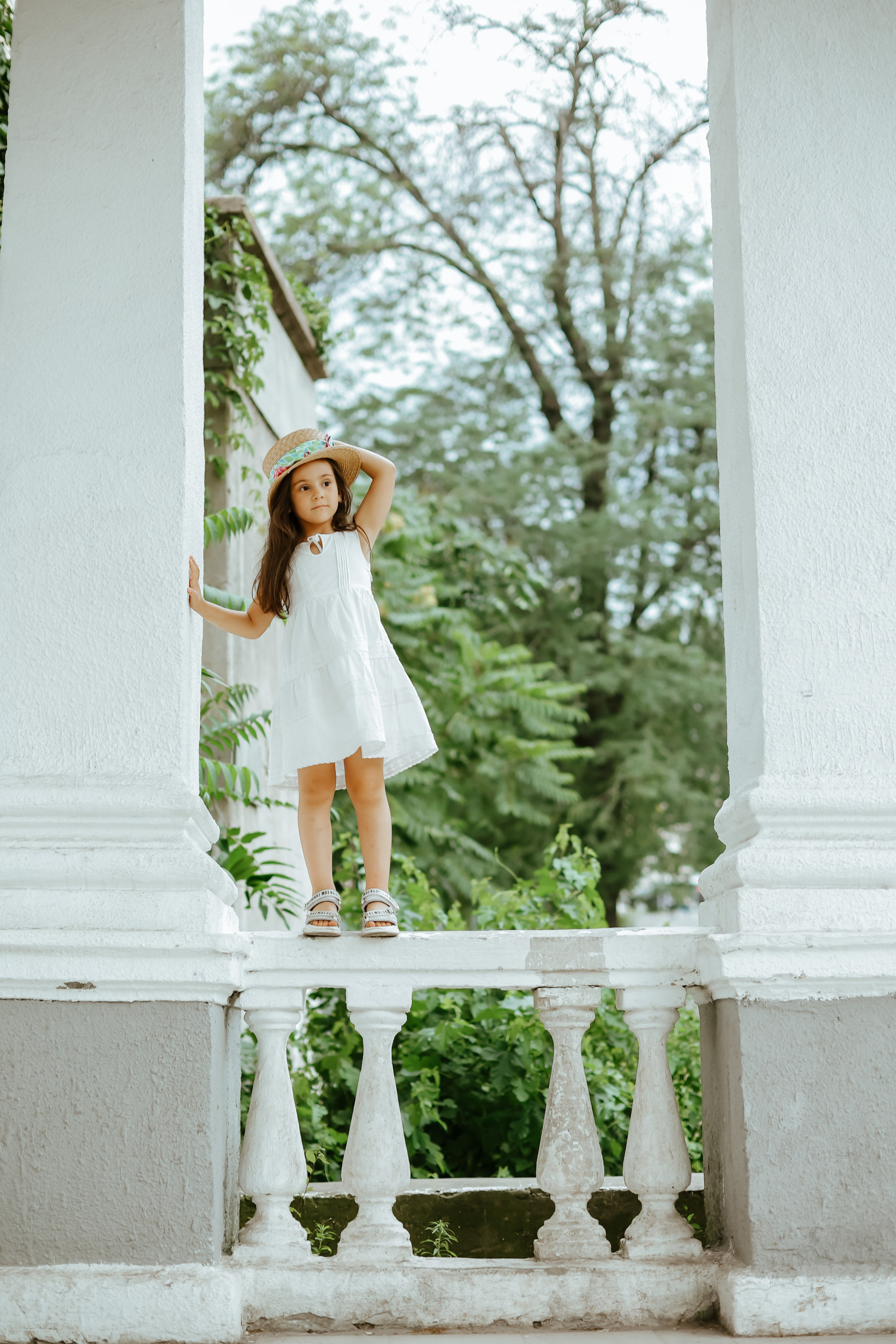 Летняя фотосессия в Ростовском парке. Аделина и Дарина. Omar Shapiev