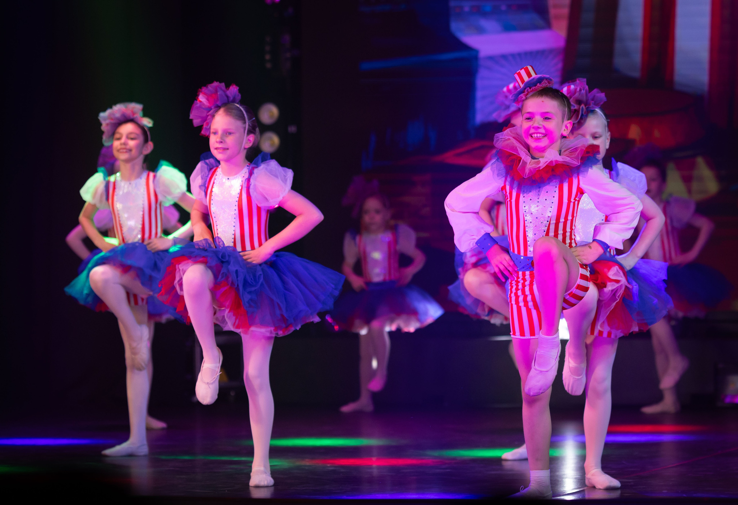 Дк Воровского отчетный концерт. Семейный и детский фотограф Анна Петракова