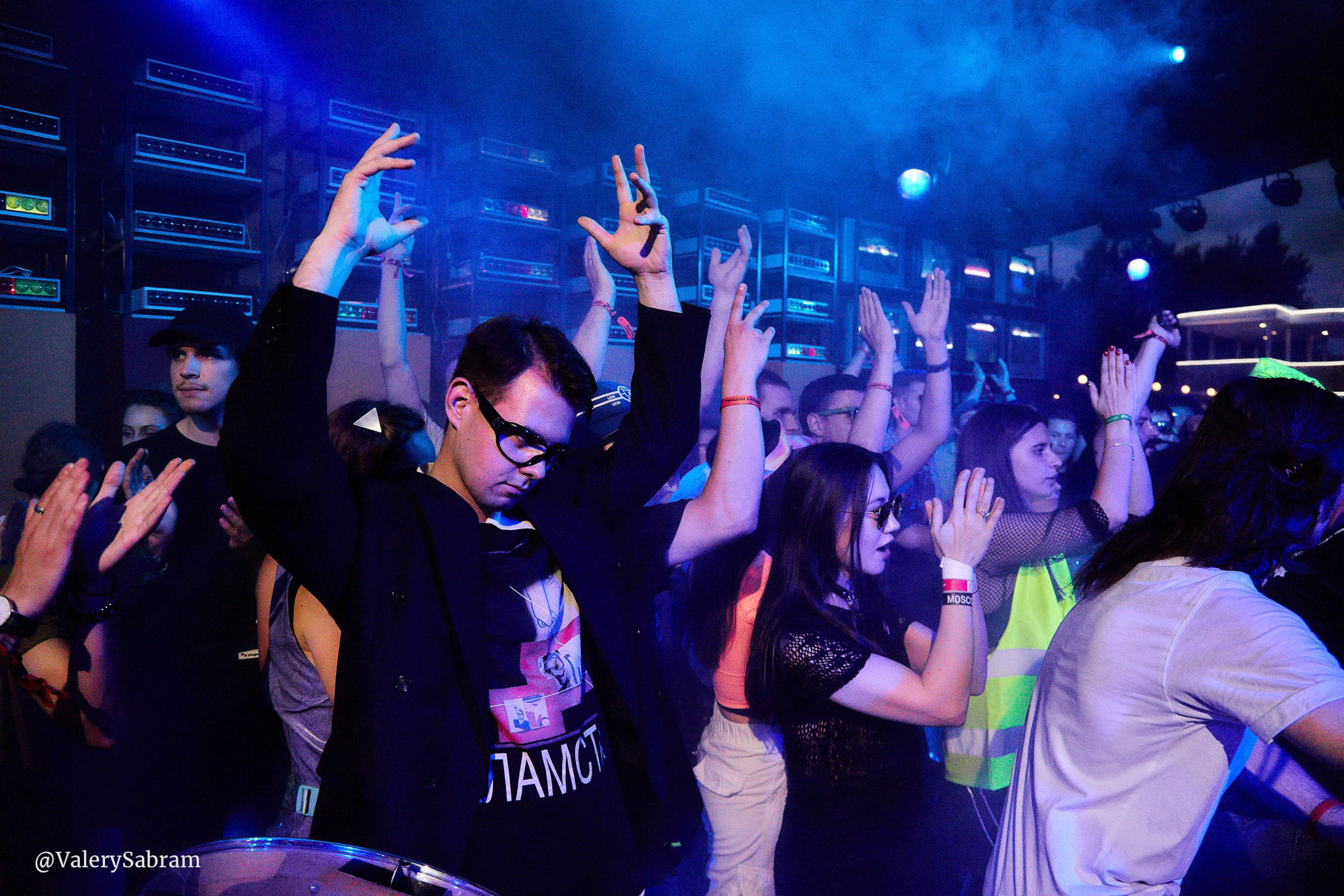 Клубное мероприятие BoilerRoom 2019. Фотограф Валерий Сабрам