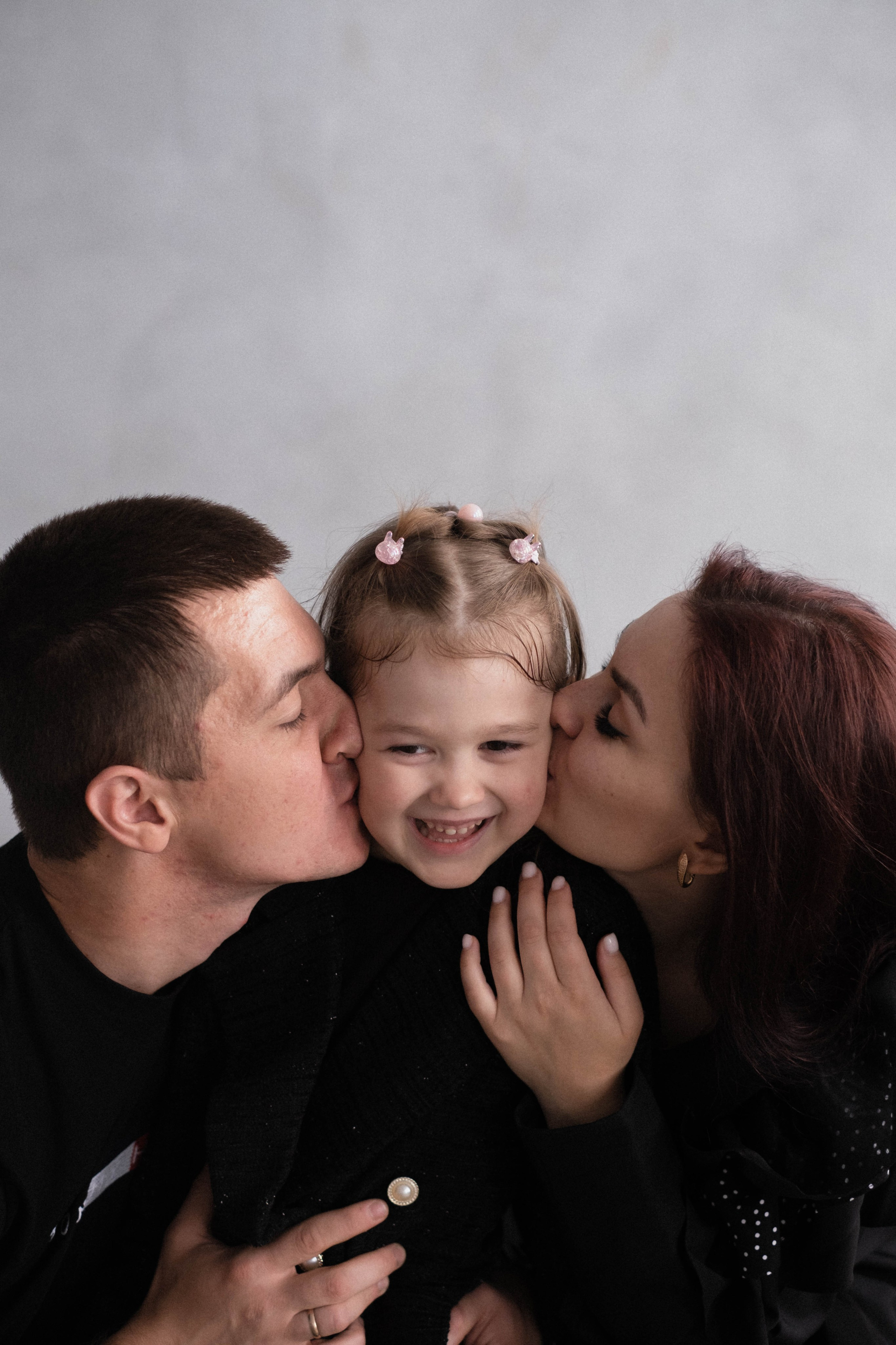 Семейная студийная фотосессия. Свадебный и семейный фотограф г. Волгоград Биленко Ангелина