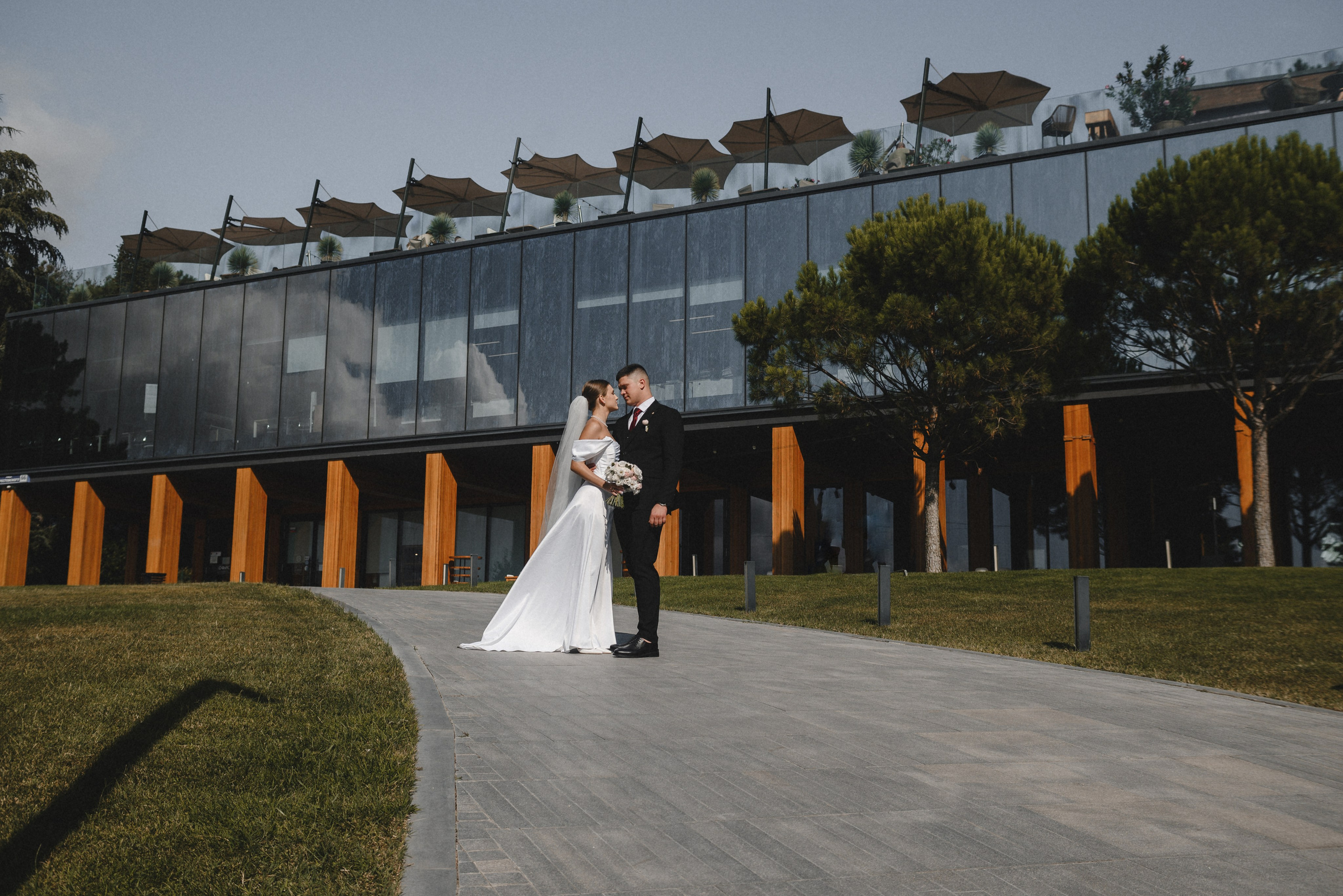 Прогулка Ливадийский дворец. Свадебный фотограф в Крыму Алексей Лобач