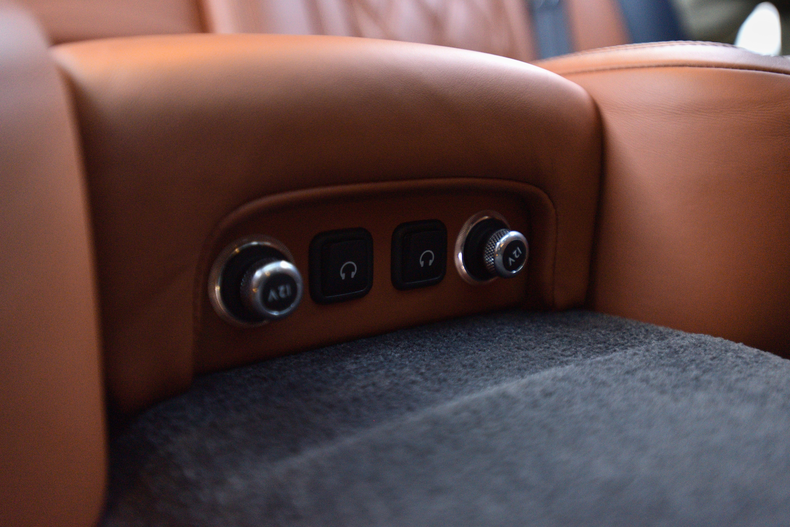 Bentle Continental GT 6.0. Автомобильный и интерьерный фотограф в Минске Александр Тагаев