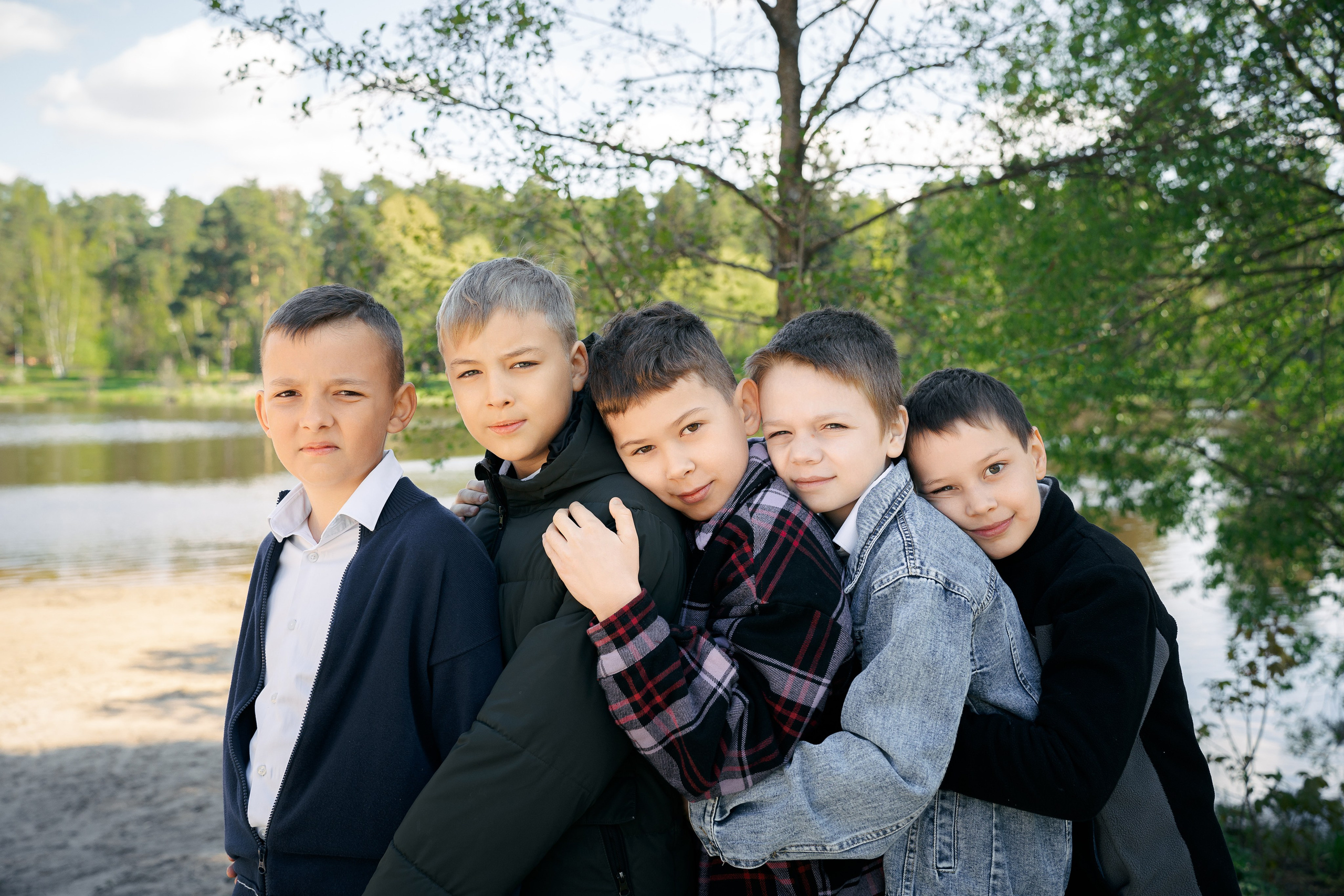 Прогулки в школьном дворе. Фотограф Казакова Анастасия