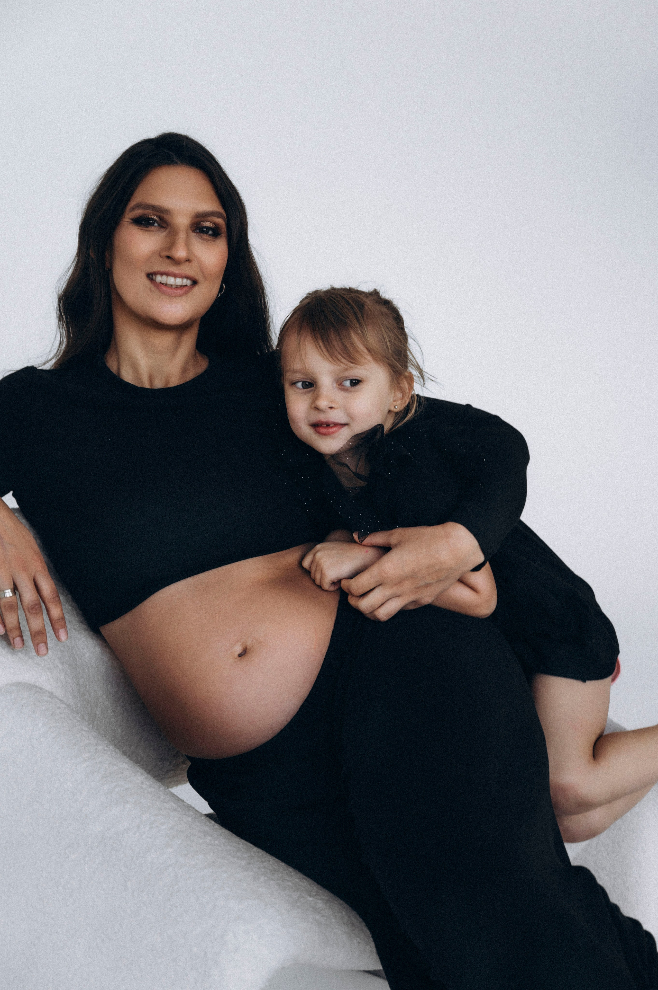 Кристина. Профессиональный фотограф беременности в СПБ. Стильные фотосессии беременности в стиле минимализм и классическая фотография