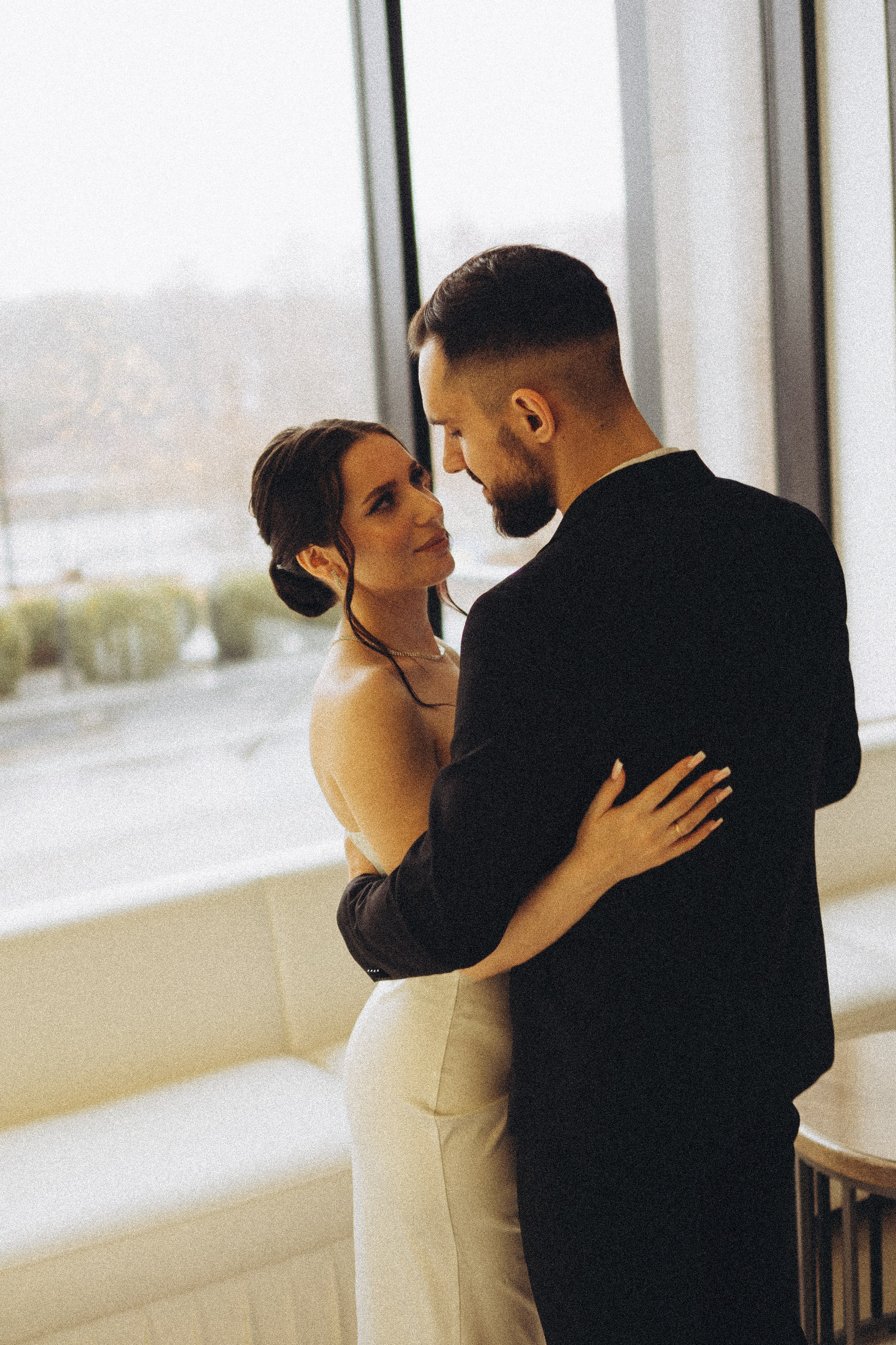 СВАДЕБНАЯ СЬЕМКА СБОРОВ ЖЕНИХА И НЕВЕСТЫ В ОТЕЛЕ И ТАКЖЕ ФОТОСЕССИИЯ В ОТЕЛЕЕ МЕГАПОЛИС БРЯНСК. Профессиональный фотограф, Санкт-Петербург — Виктория Богомолова