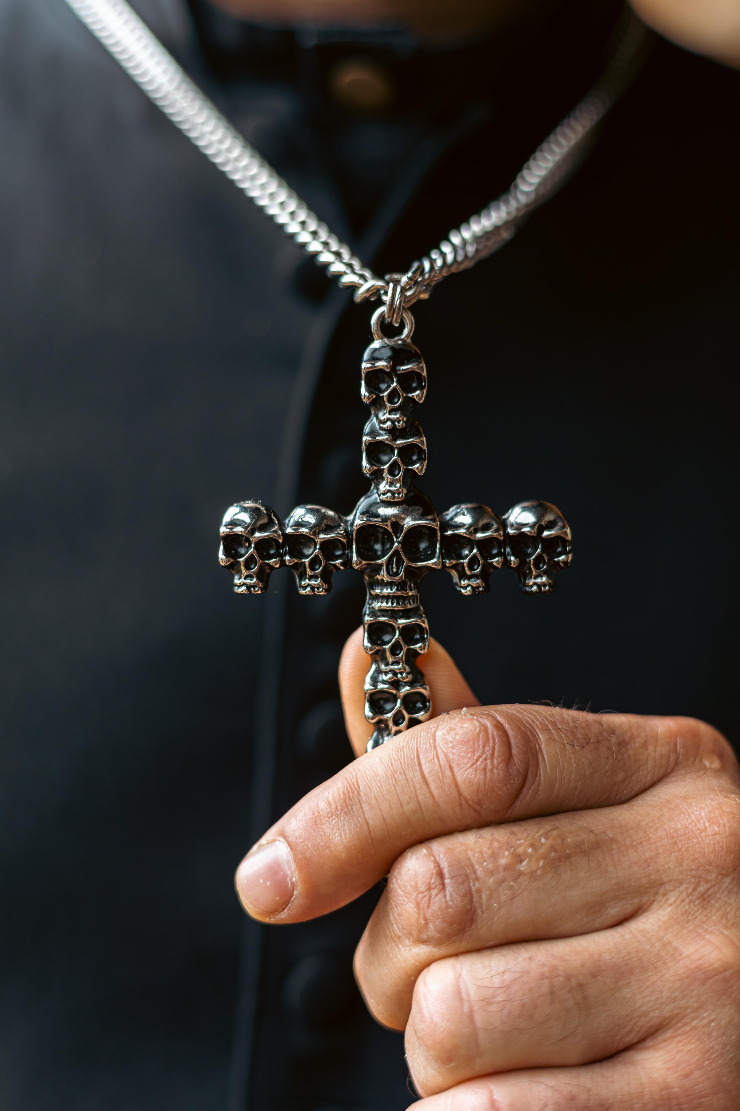 Крематорий. Бэк с клипа «Бар под дулом револьвера». Фотограф Сонкина Татьяна