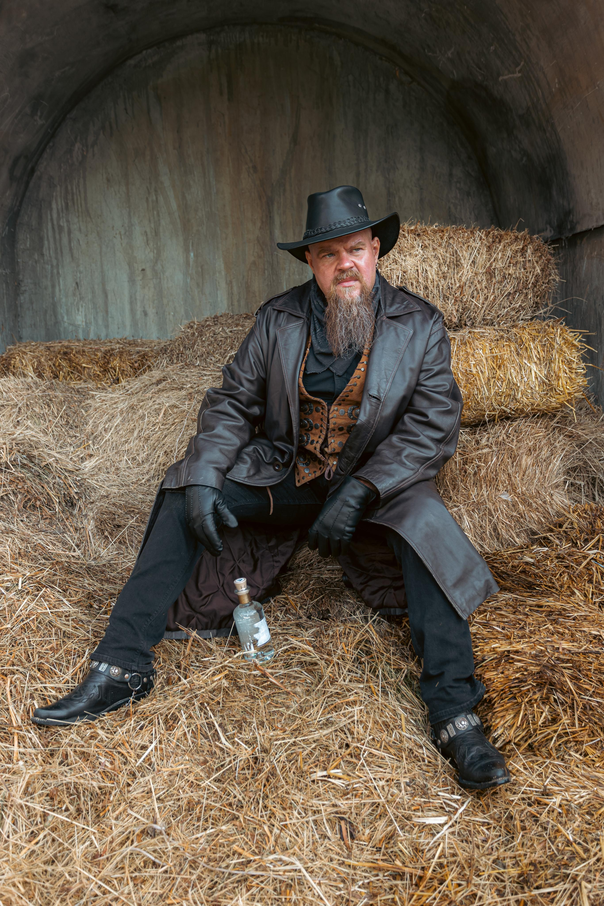 Крематорий. Бэк с клипа «Бар под дулом револьвера». Фотограф Сонкина Татьяна