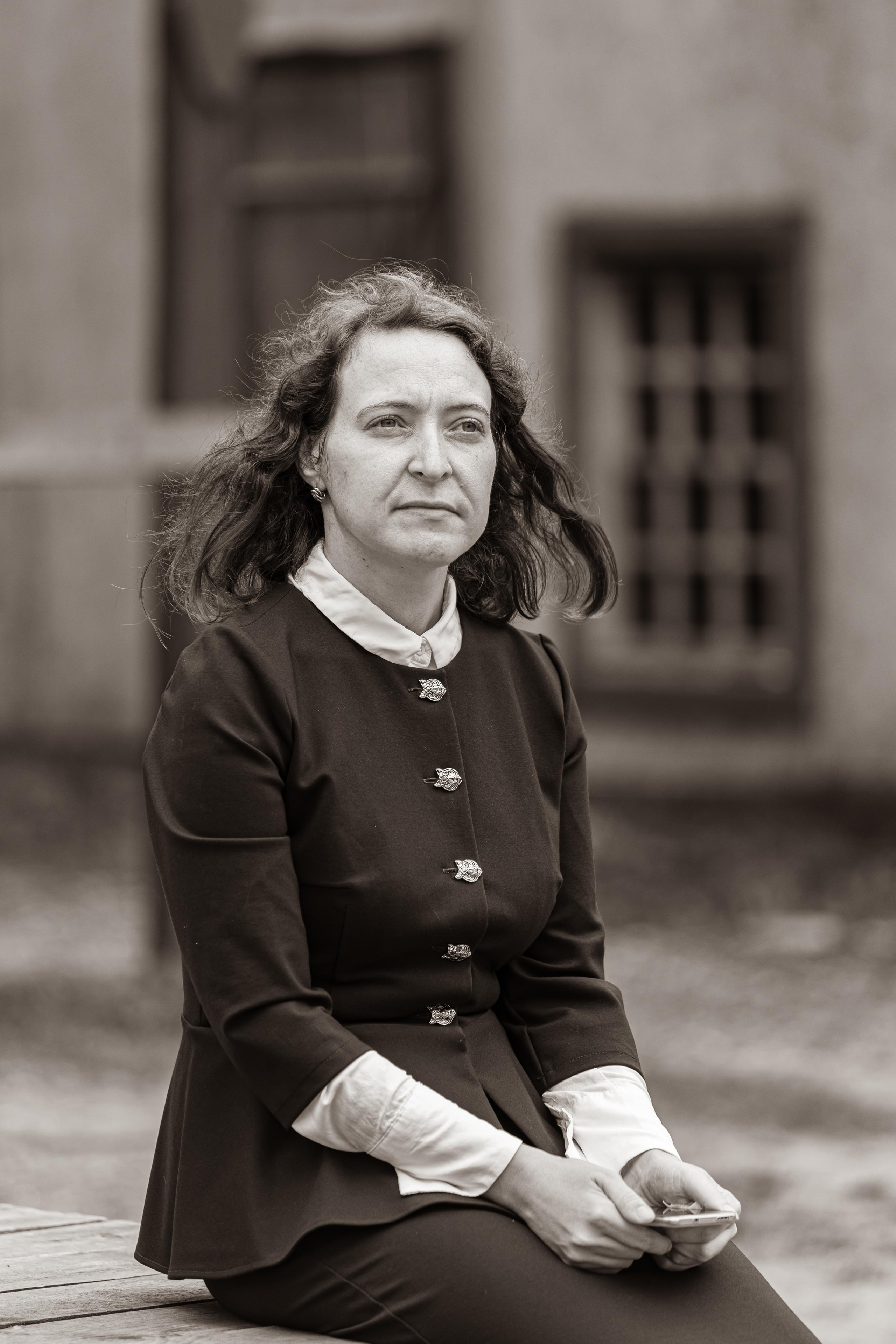 Крематорий. Бэк с клипа «Бар под дулом револьвера». Фотограф Сонкина Татьяна