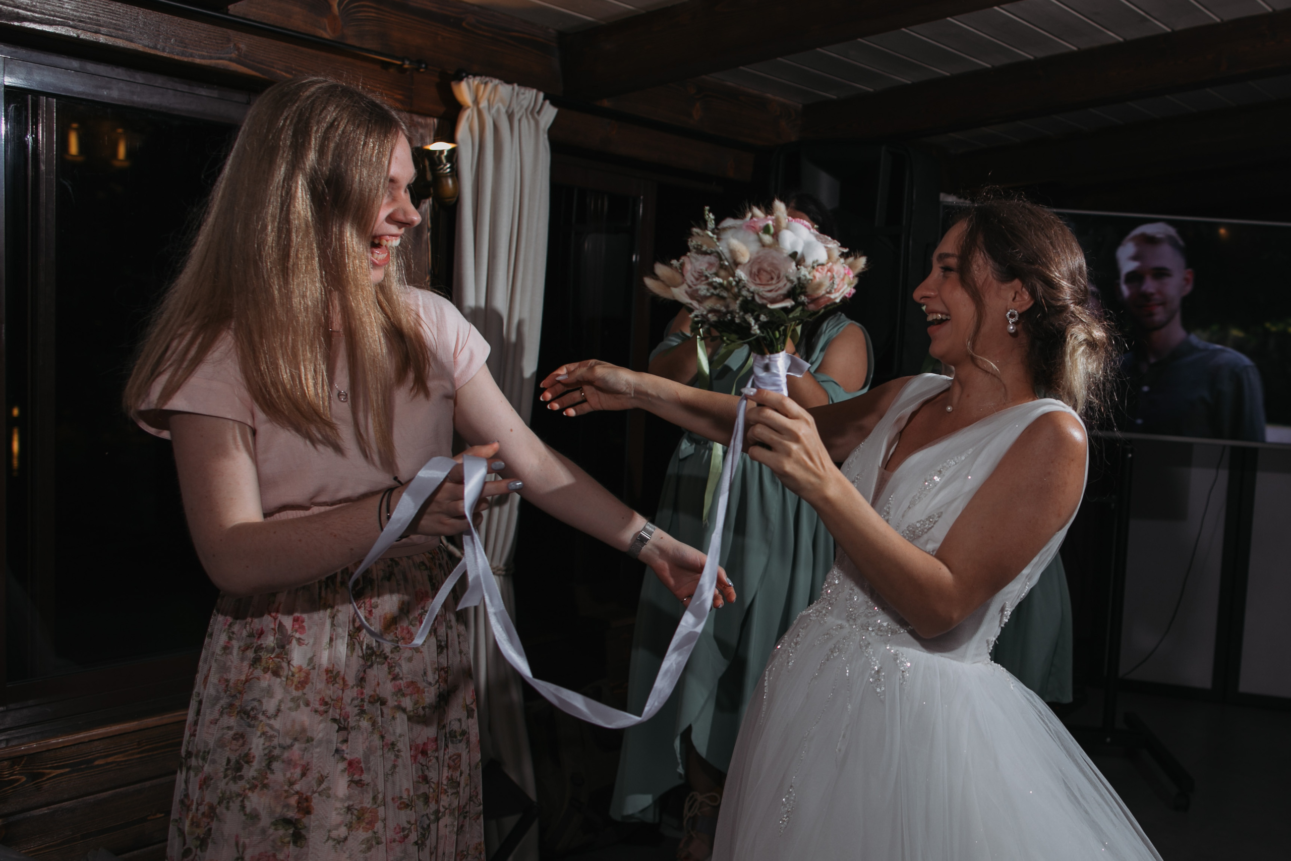 Классическая летняя. Свадебный фотограф в Москве Аля Загирова