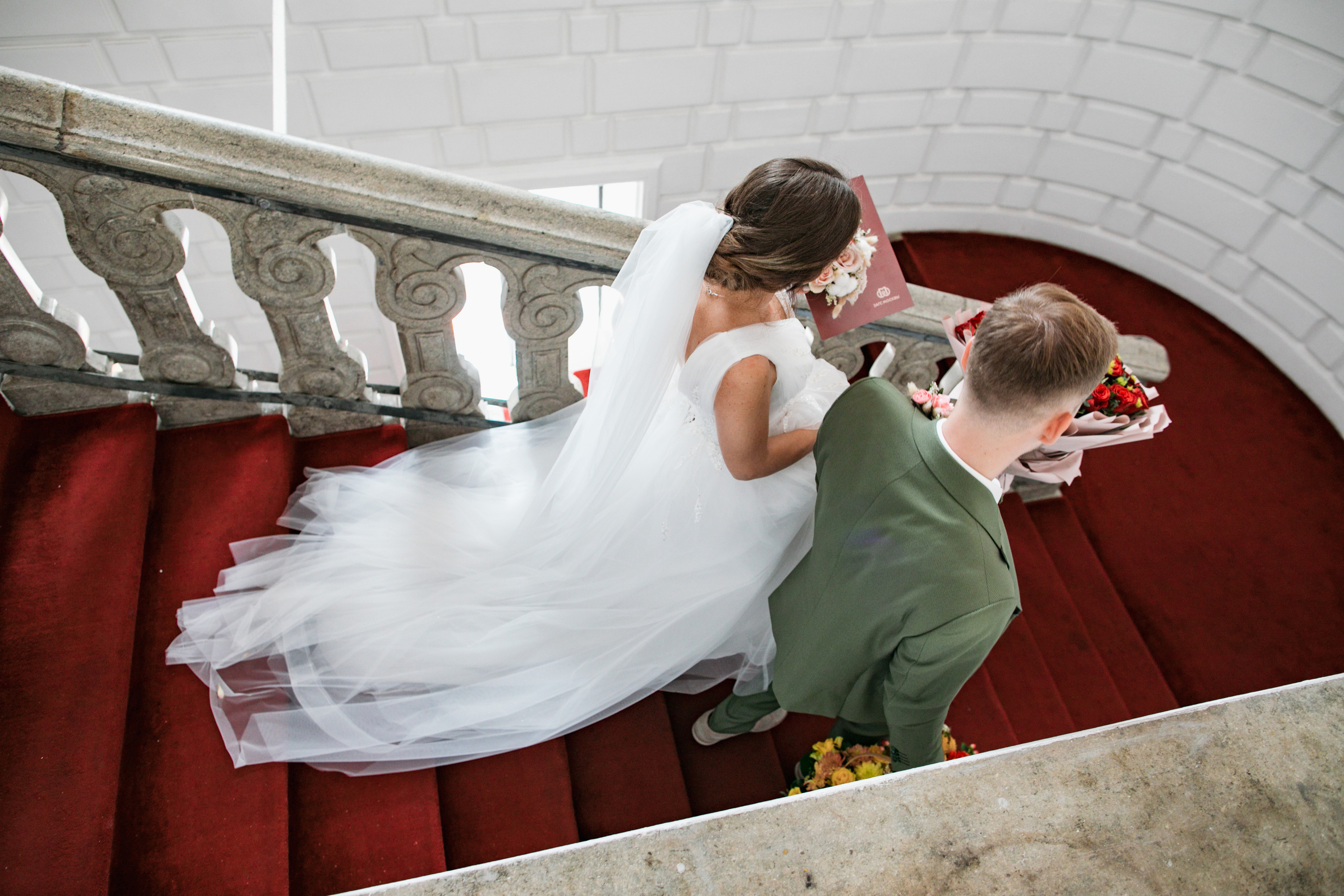 Классическая летняя. Свадебный фотограф в Москве Аля Загирова