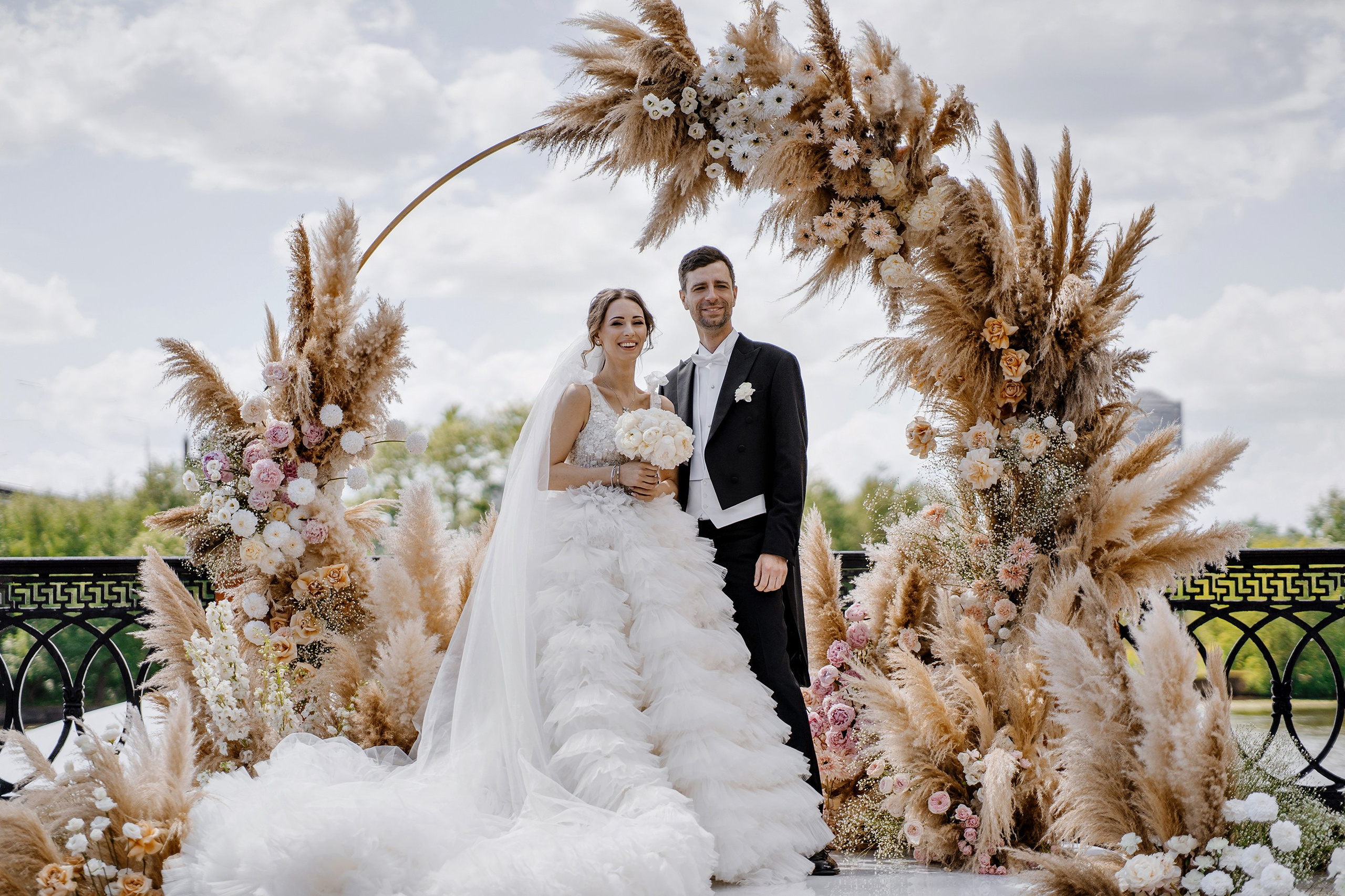 Выездная регистрация свадьбы в ресторане River Club Moscow. Свадебный и семейный фотограф в Москве Светлана Зоткина