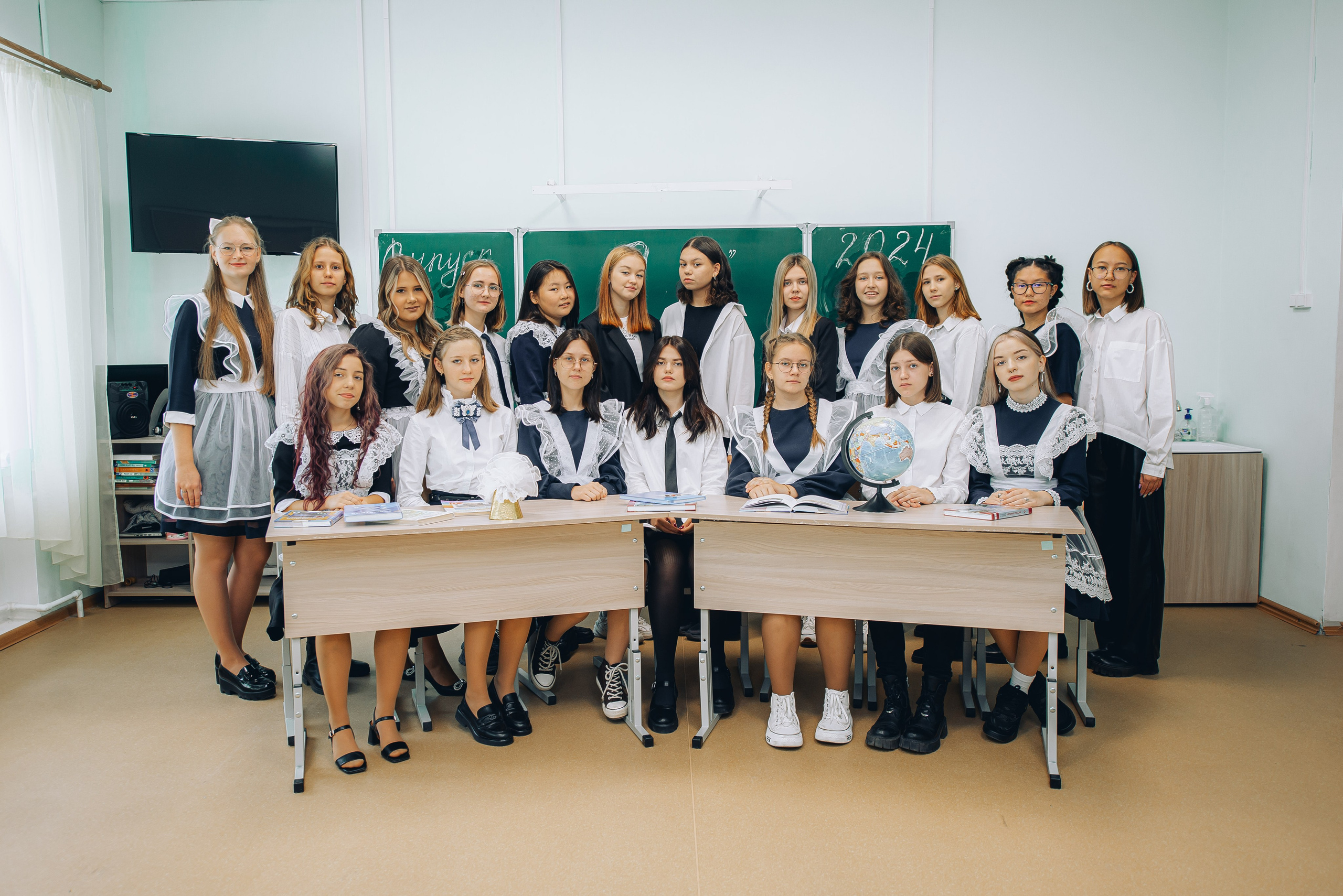 Выпускные альбомы 9-11 класс. Свадебная и концептуальная фотография в городе Улан-Удэ