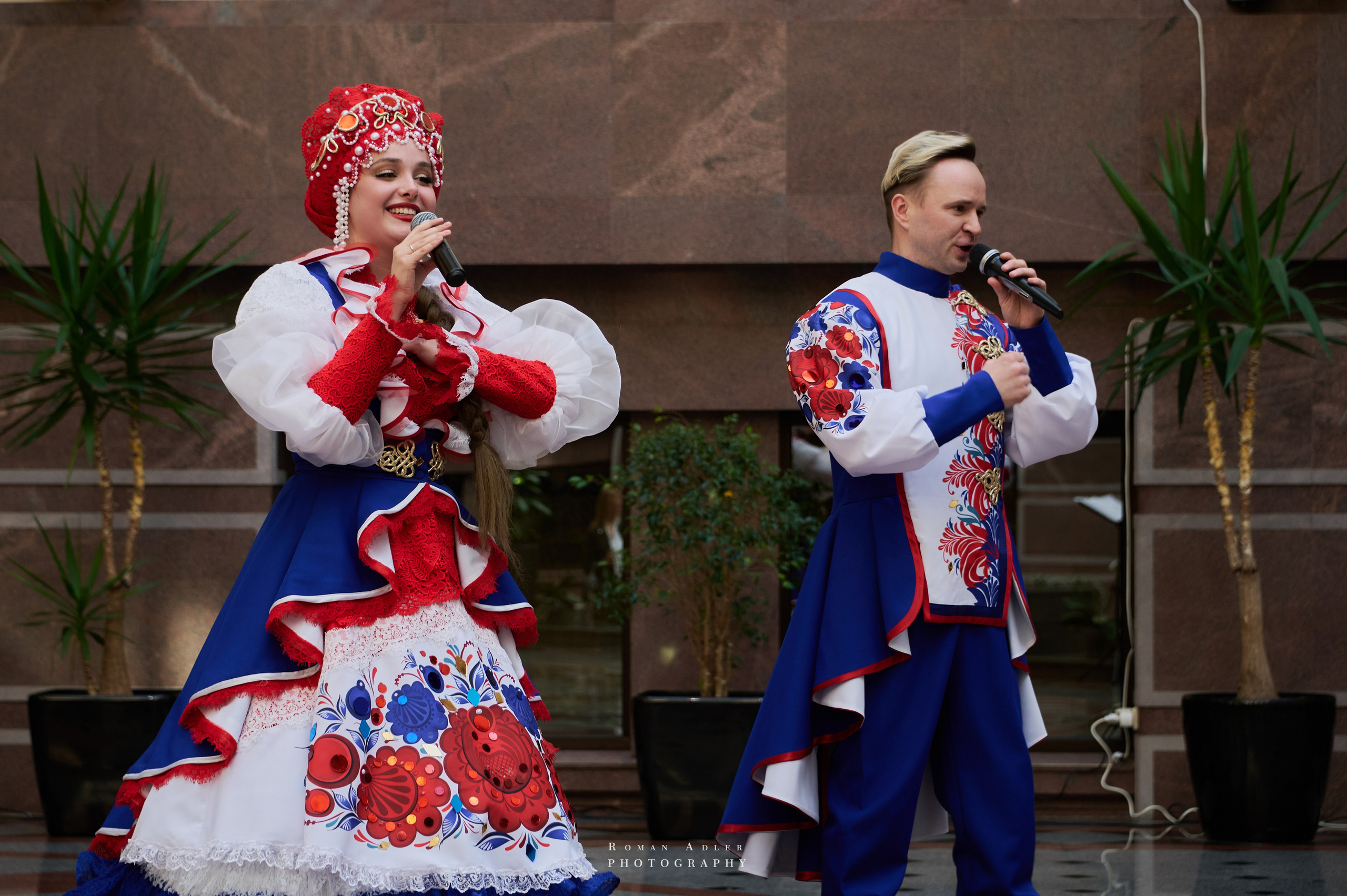 Выступление артистов Государственного Академического Большого Театра России на презентации фильма Дарьи де Консейсао «Black to USSR» в конференц-зале МИД России. Репортажная фотография Роман Адлер. Дарья де Консейсао. Фотограф Роман Адлер. Репортаж с презентации фильма