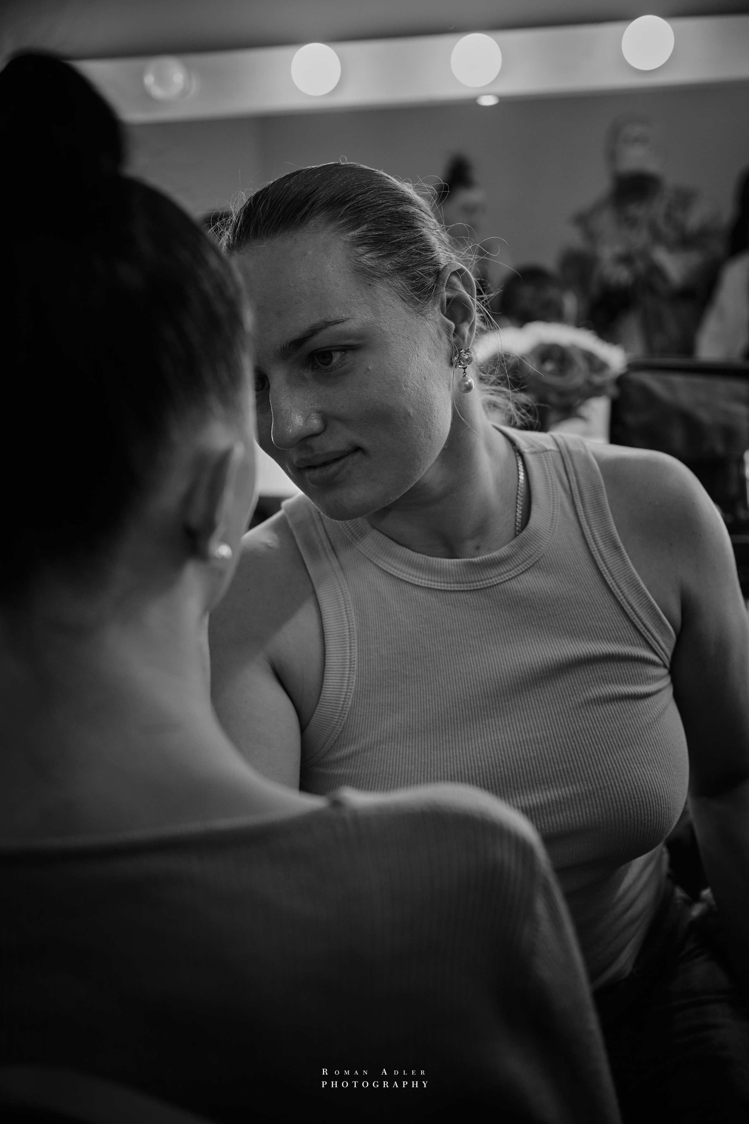 Бэкстейдж подготовки шоу Андрея Вишневского. Photographer Roman Adler