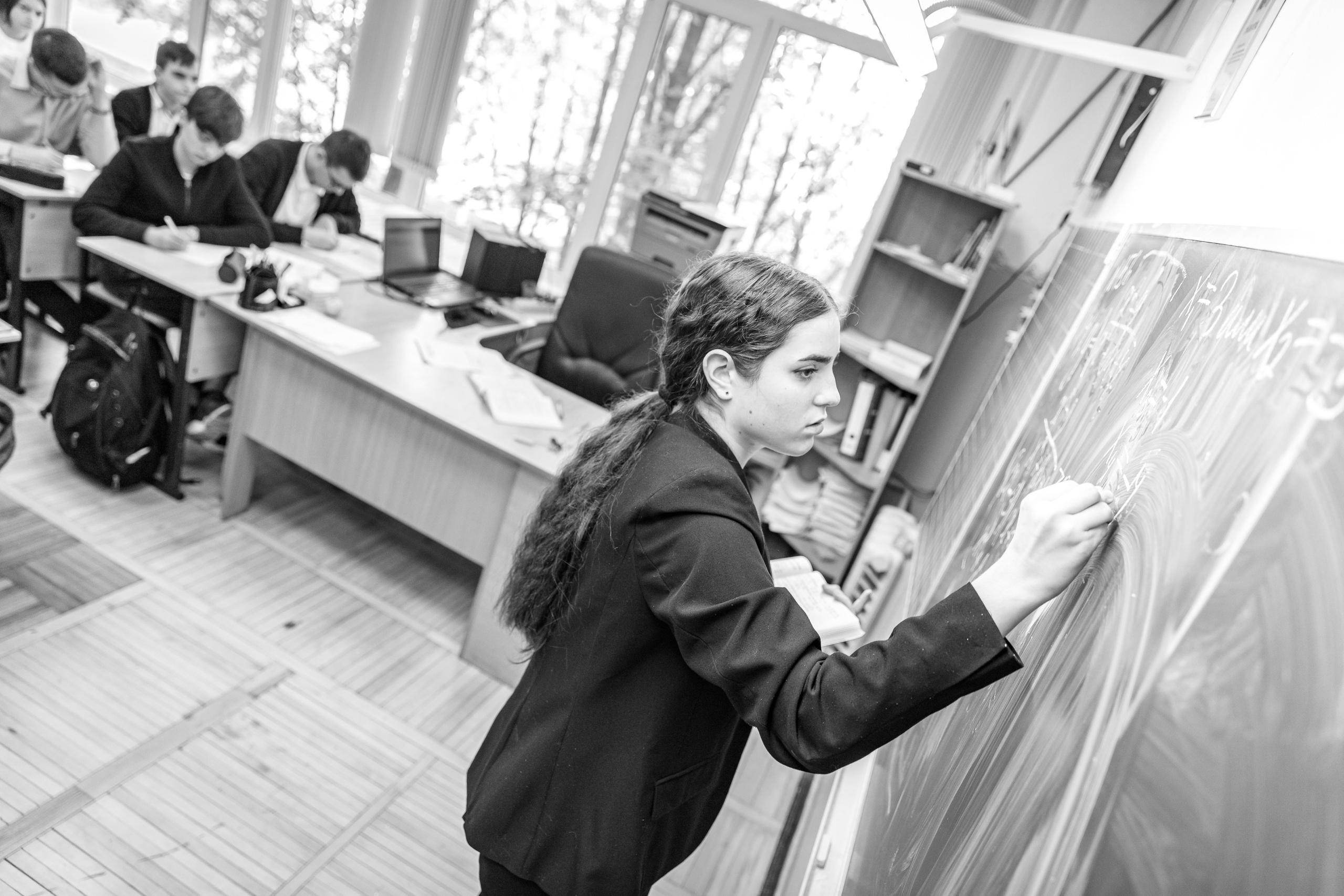 ОТ ЗВОНКА ДО ЗВОНКА. Марина Ушакова. Фотограф. Выпускные альбомы. г. Краснодар