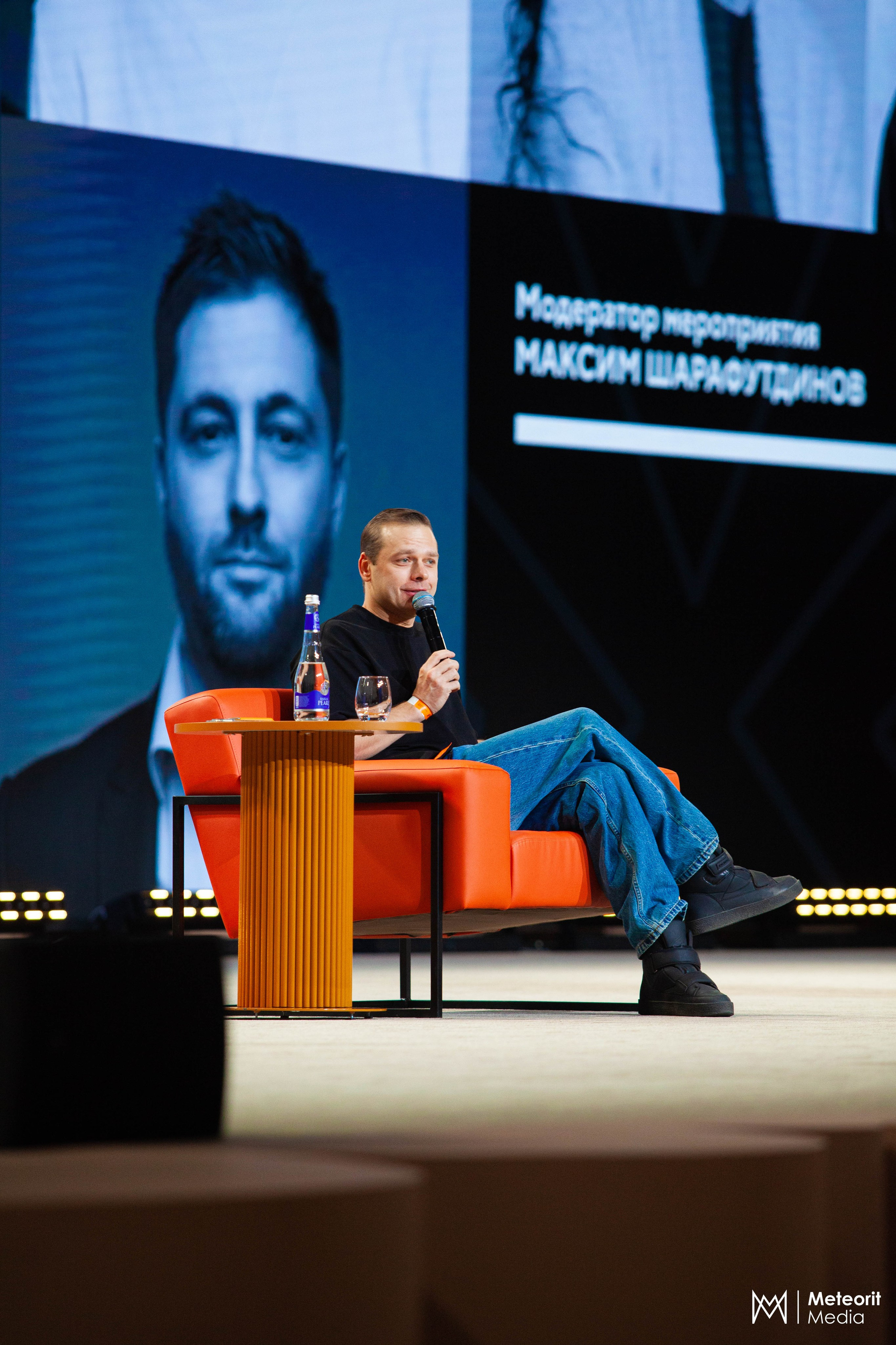 Творческая встреча с героями сериалов «Молодежка» в НЦ «Россия» | Москва. Репортажная съемка Meteorit Media