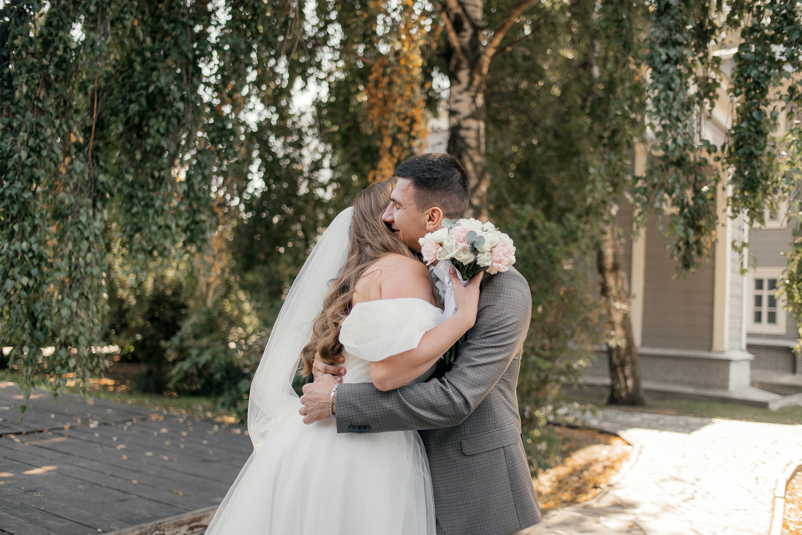 Михаил и Анна. Главная