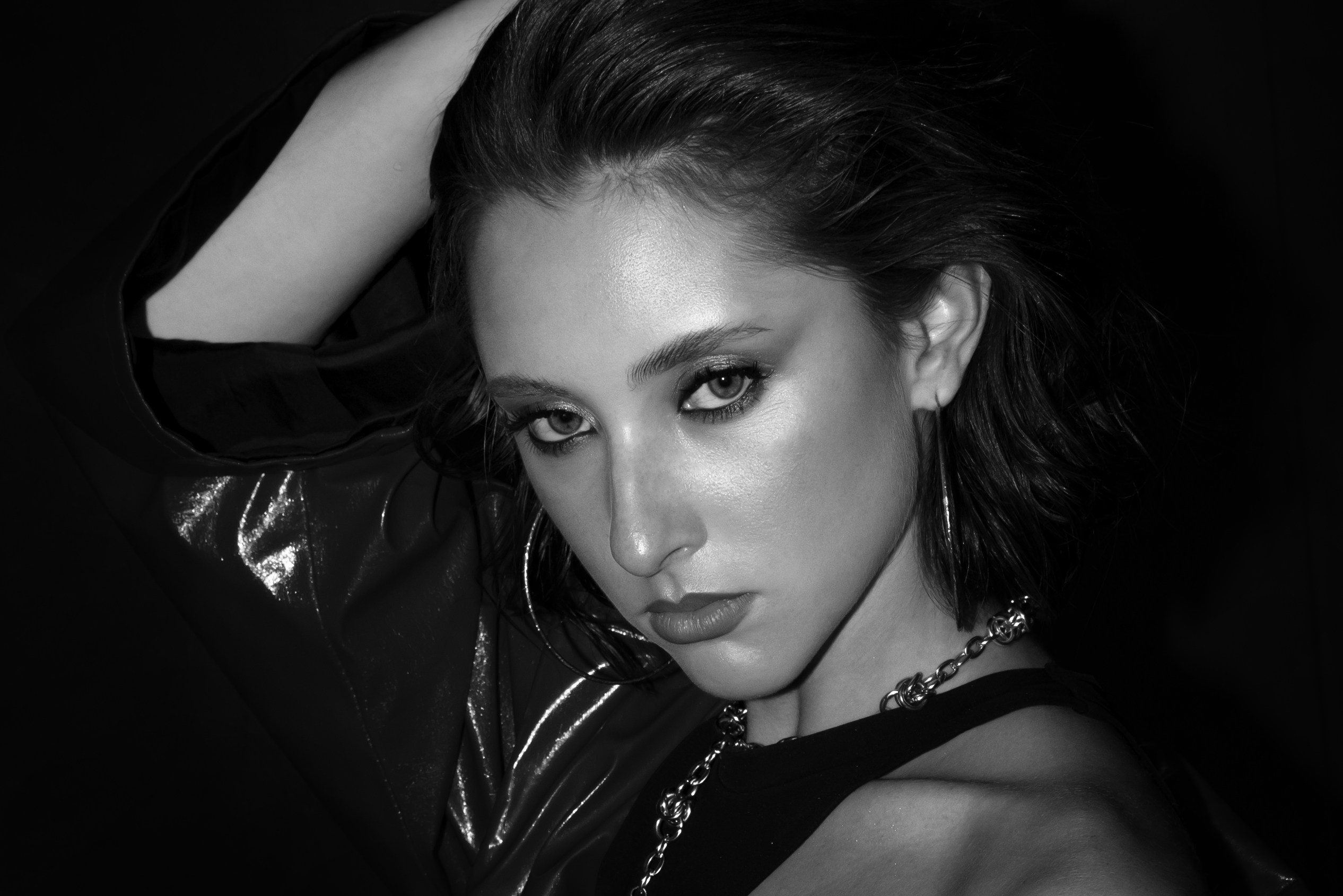 Женский портрет. Главная