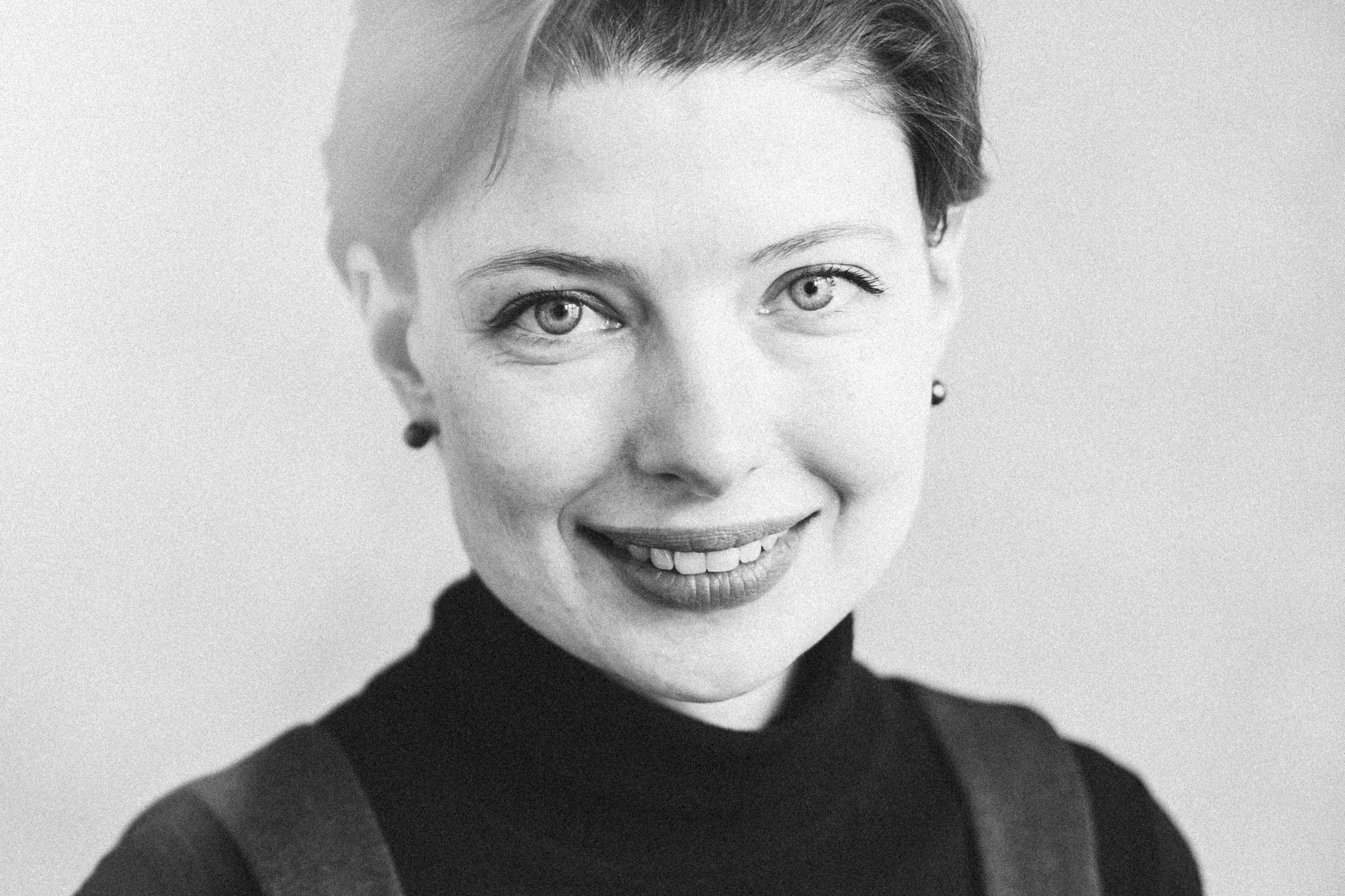 Эмилия Спивак актриса Молодежного театра на Фонтанке