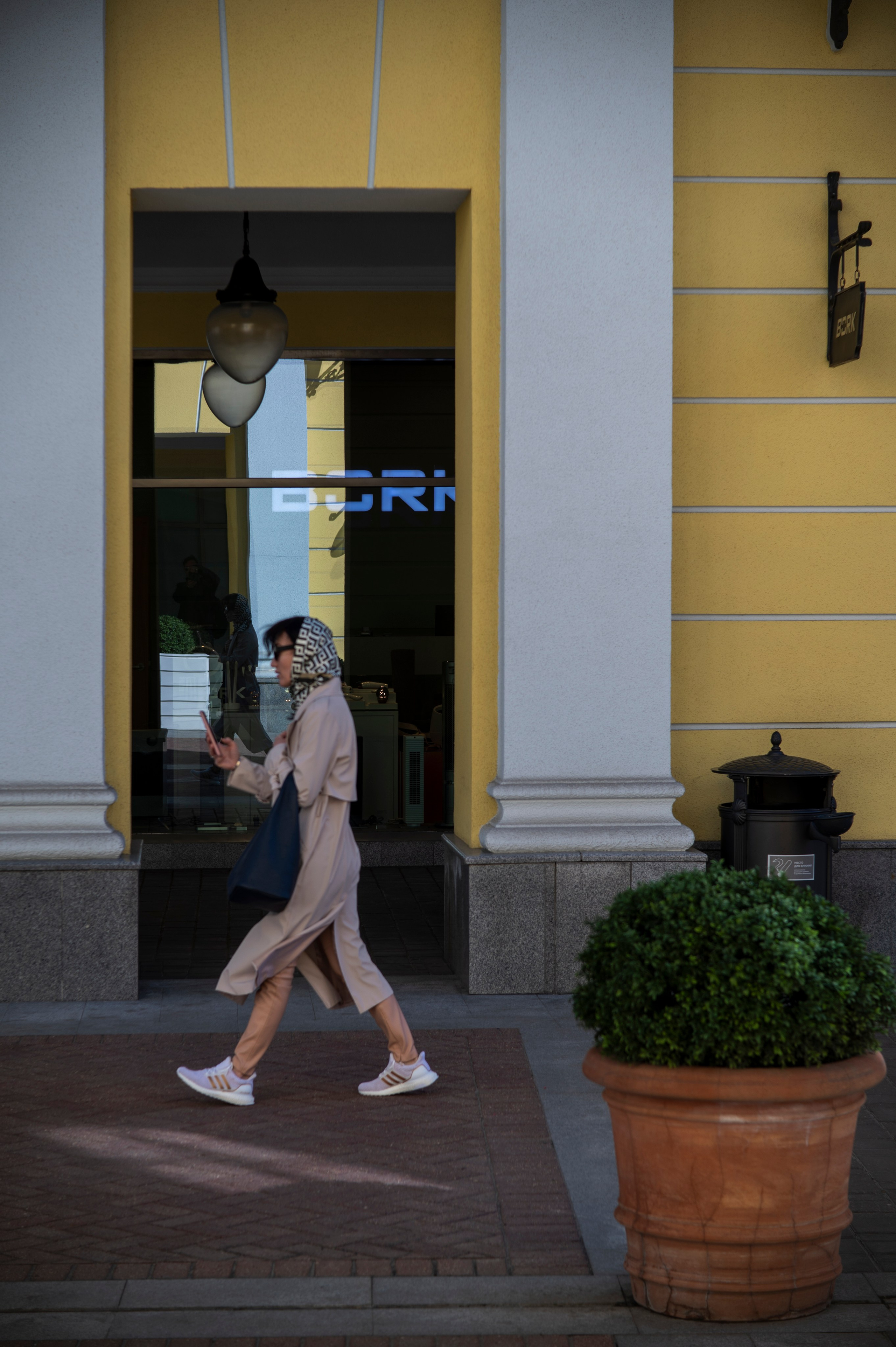 Фотопрогулка апрель 2022. Фотограф Роман Адлер