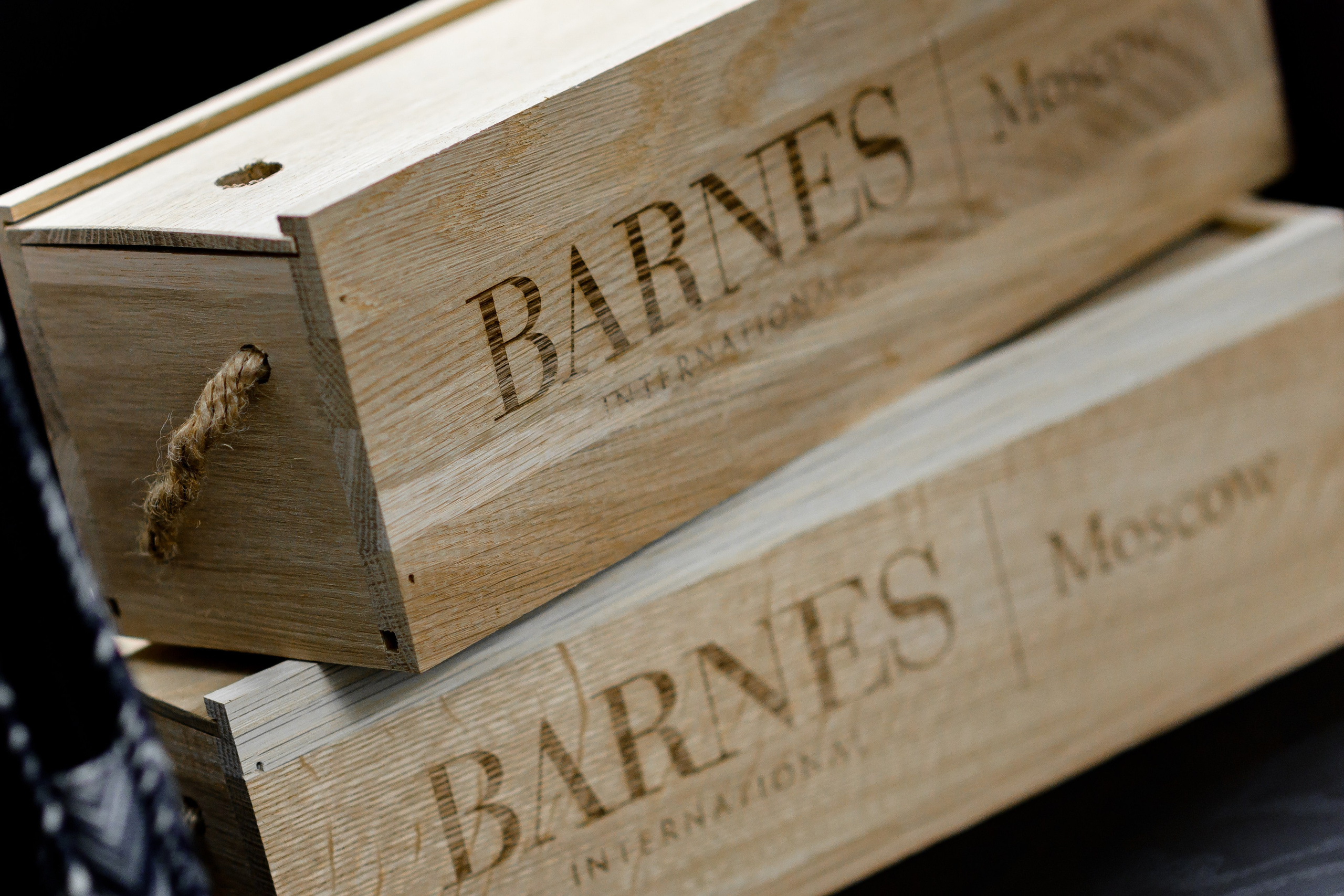 BARNES. РЕПОРТАЖНЫЙ И БИЗНЕС ФОТОГРАФ В МОСКВЕ, ЕГОР НИКОЛАЕВ