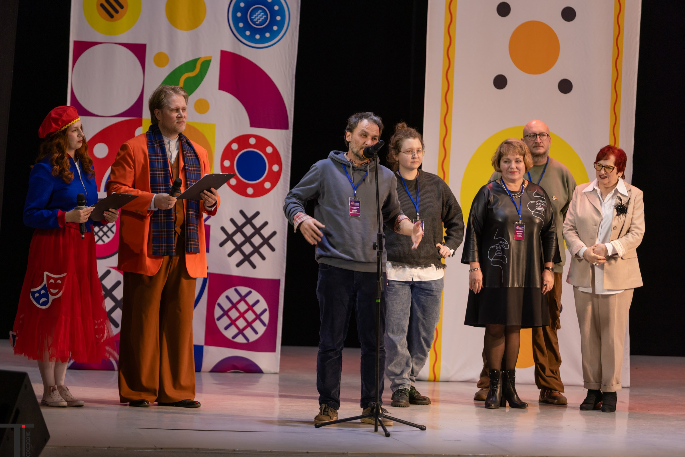 Театральная Вятка 2025. Имидж Технологии — репортажная фотография в Кирове Кировской области. Производство сувенирных магнитов, заливных этикеток и значков