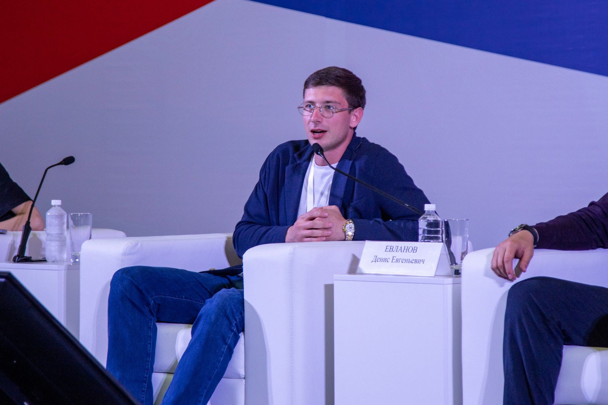 Первый фестиваль Движения Первых в Краснодаре. Репортажный, промышленный и маркетплейс-фотограф Дмитрий Чернат