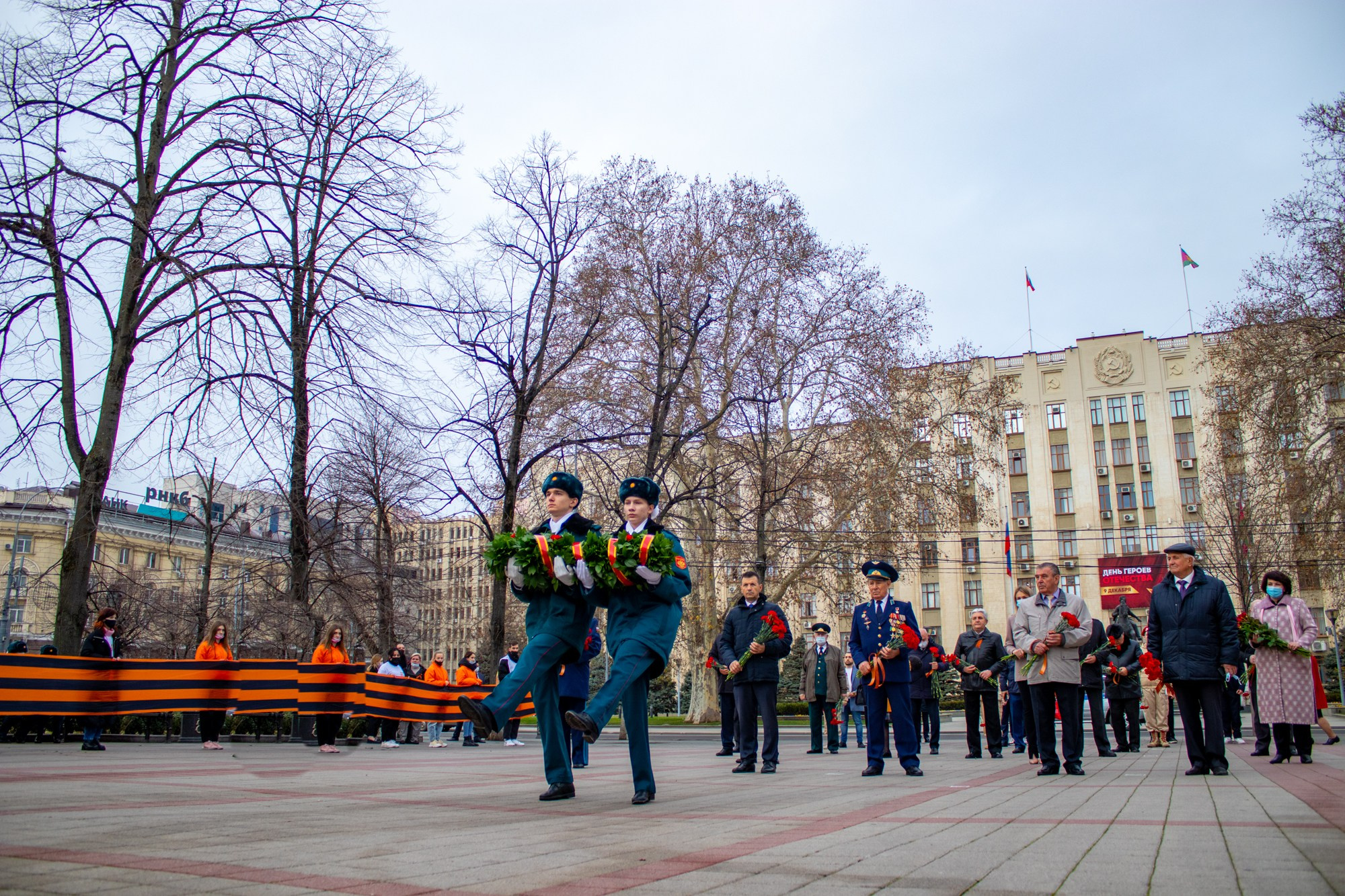 День Героев Отечества. Репортажный, промышленный и маркетплейс-фотограф Дмитрий Чернат