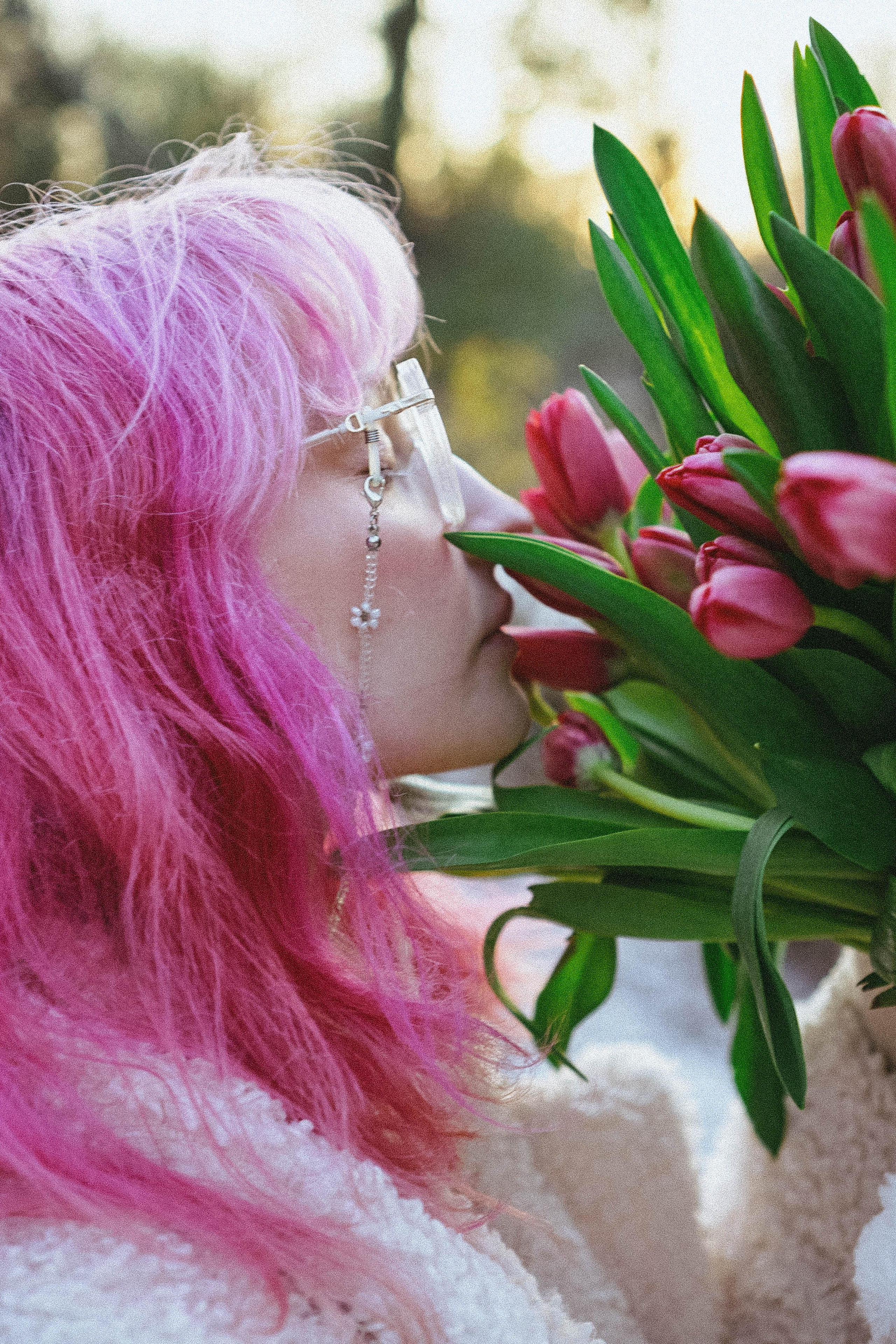 Прогулочная фотосессия с тюльпанами. Профессиональный фотограф, Санкт-Петербург — Виктория Богомолова