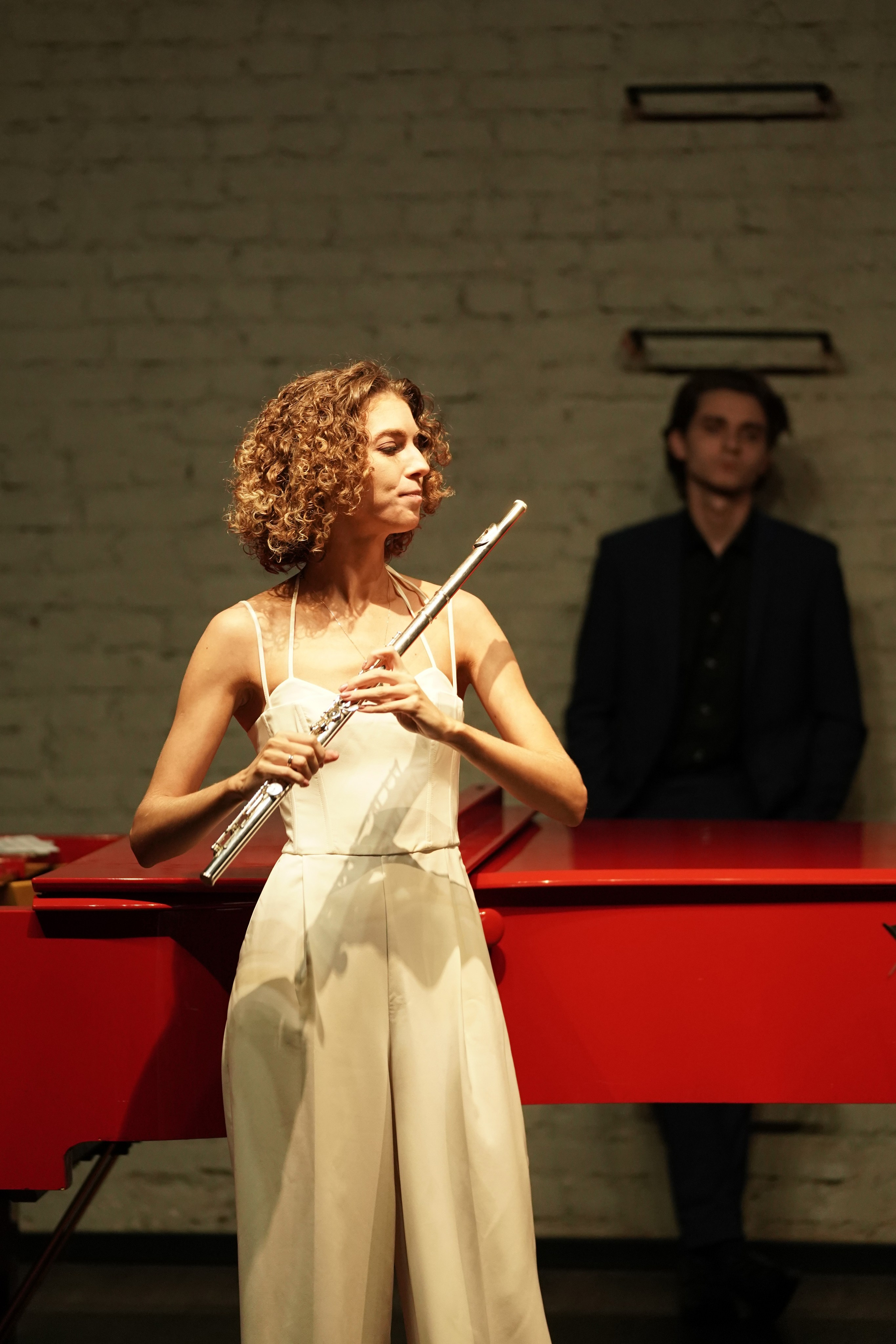 В сумраке Есенин-центра. 7/11/25. Фотограф Строгино Яна Гавриленко