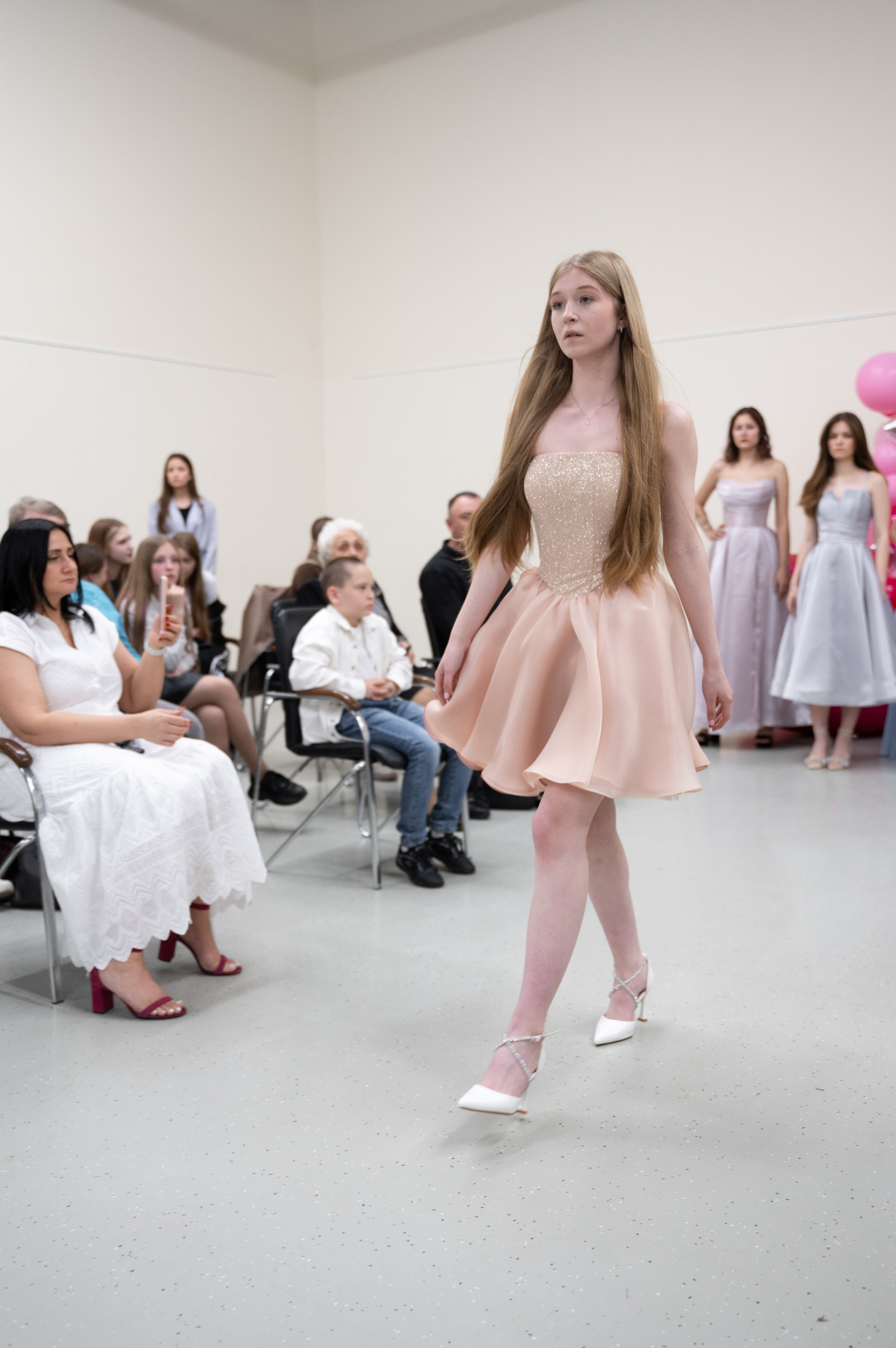 Весенний показ от Aesthetics model management | 15.05.2025. Фотограф в Омске Елизавета Кириллова