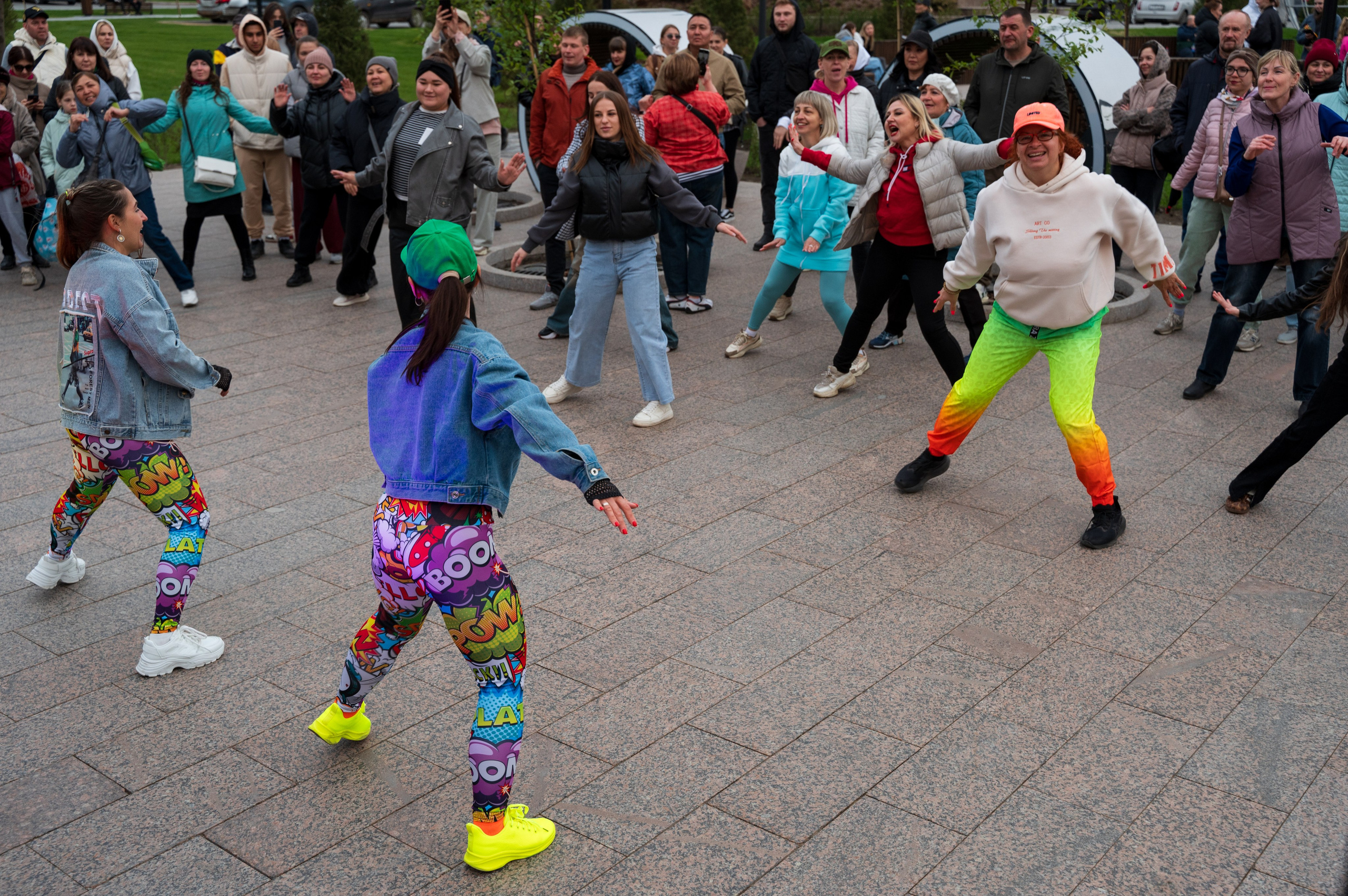 Танцевальная суббота в Городском саду | 03.05.2025. Фотограф в Омске Елизавета Кириллова