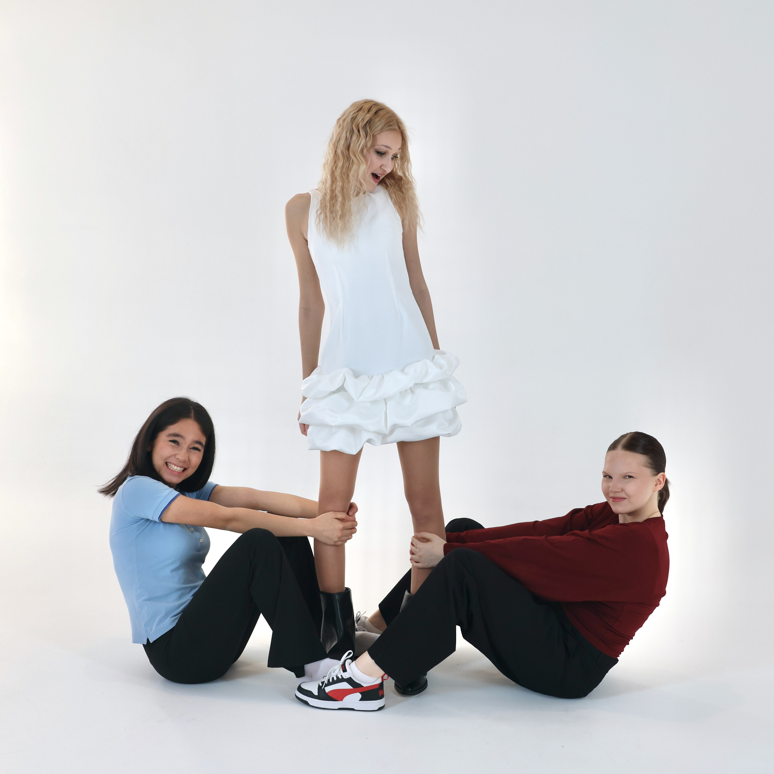 С Днём Рождения, Лиза!. Школьные выпускные альбомы в Москве Марина Николаева