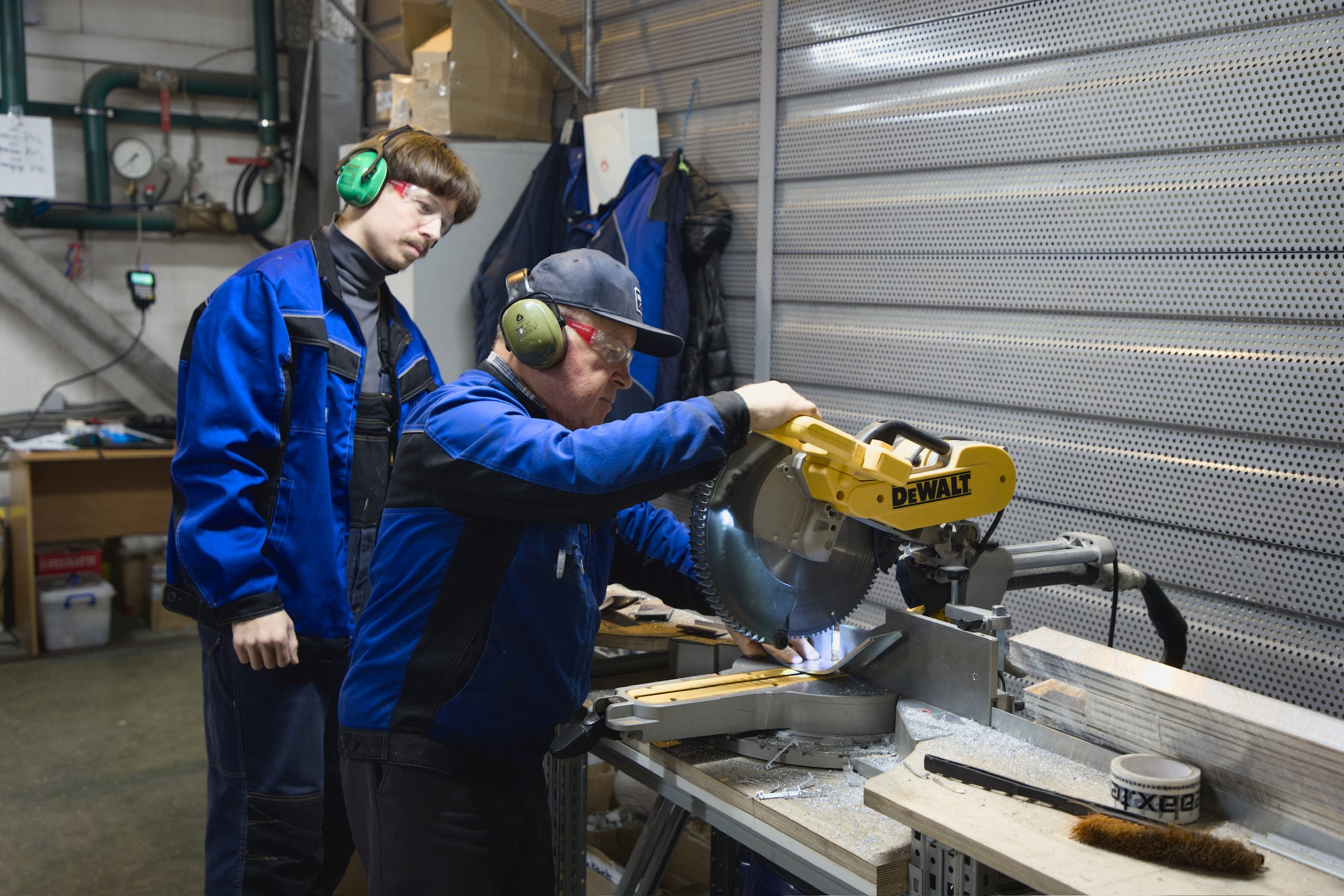 Фотосъёмка в офисе и на производстве. Школьные выпускные альбомы в Москве Марина Николаева