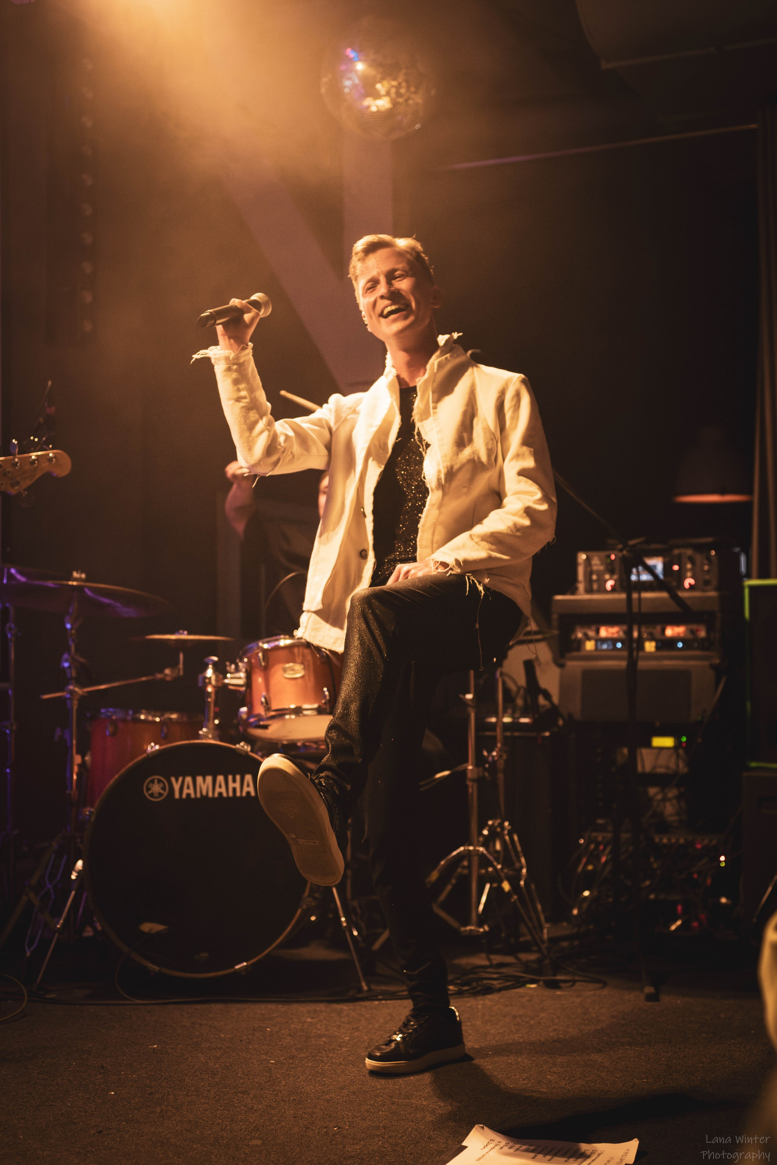 Площадь Восстания (8 марта 2025 года, Москва, клуб Техника Безопасности). Фотограф Светлана Блинова, Москва и Московская область