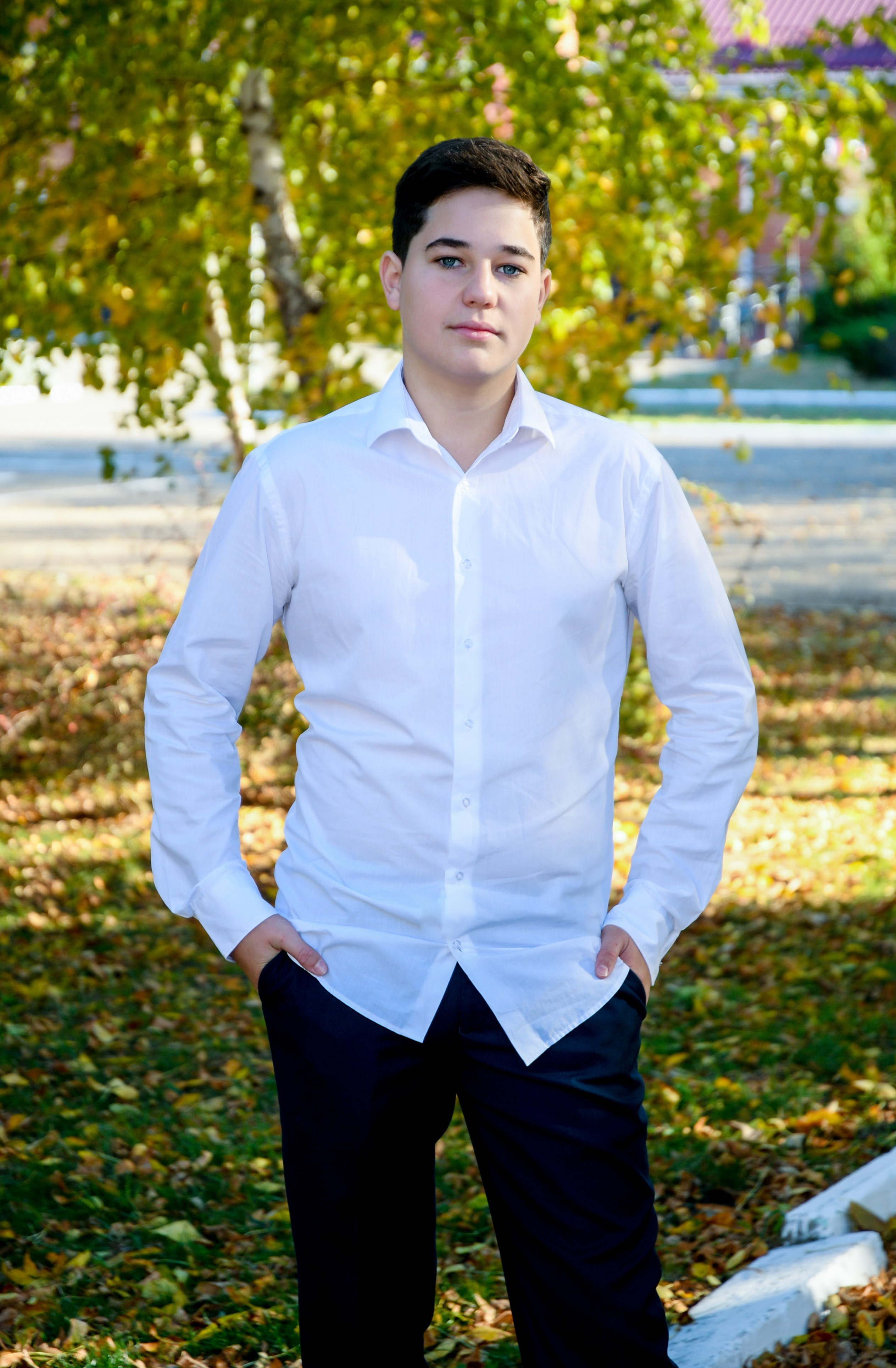 Фотосессия для выпускных альбомов в школьном дворе. Вячеслав Скрипник Фотограф Краснодар