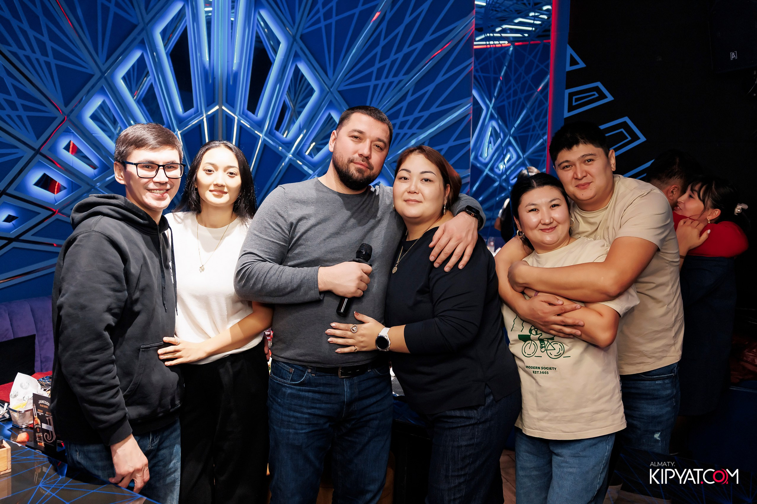 ЗАЯ, НА БИС. КИПЯТКОМ АЛМАТЫ! Фотосъемка мероприятий в Алматы