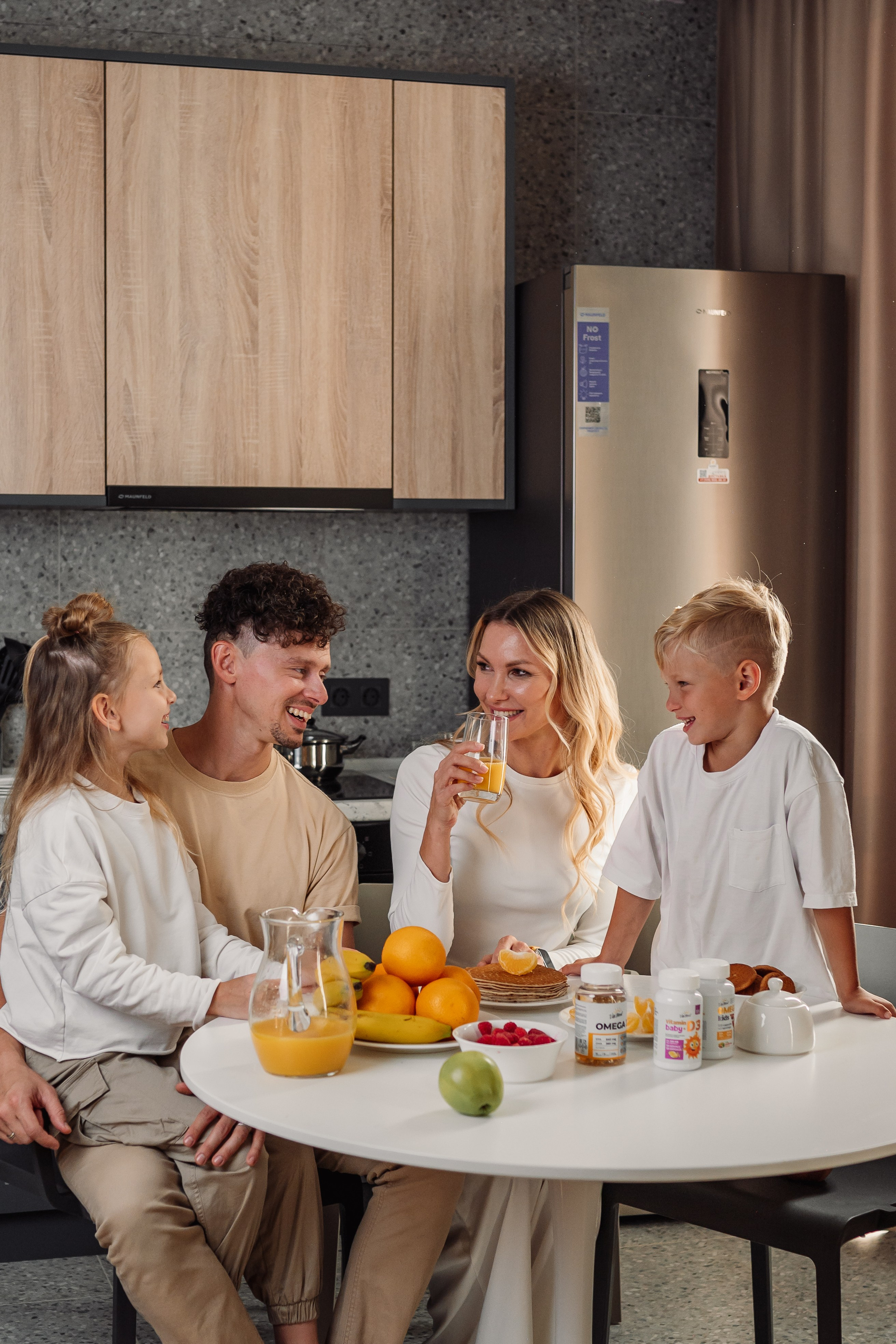 Съемка товаров для маркетплейсов (Wildberries, Ozon, Яндекс.Маркет). Фотограф товаров для соцсетей - инстаграм, вконтакте. Контент-фотограф в Москве Хныкина Лена