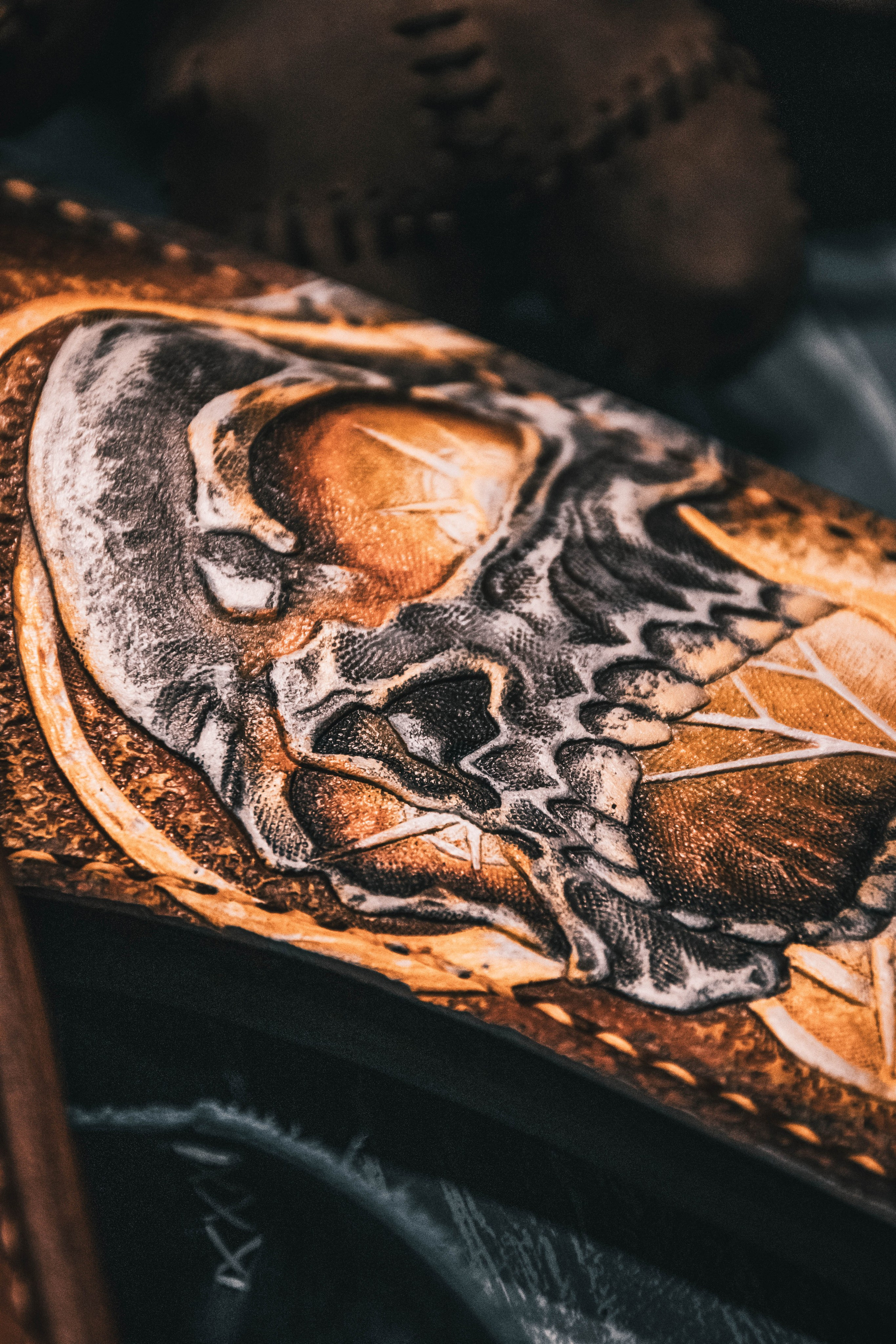 Выставка "Клинок". Фотограф и кожевник Кирилл Удалов