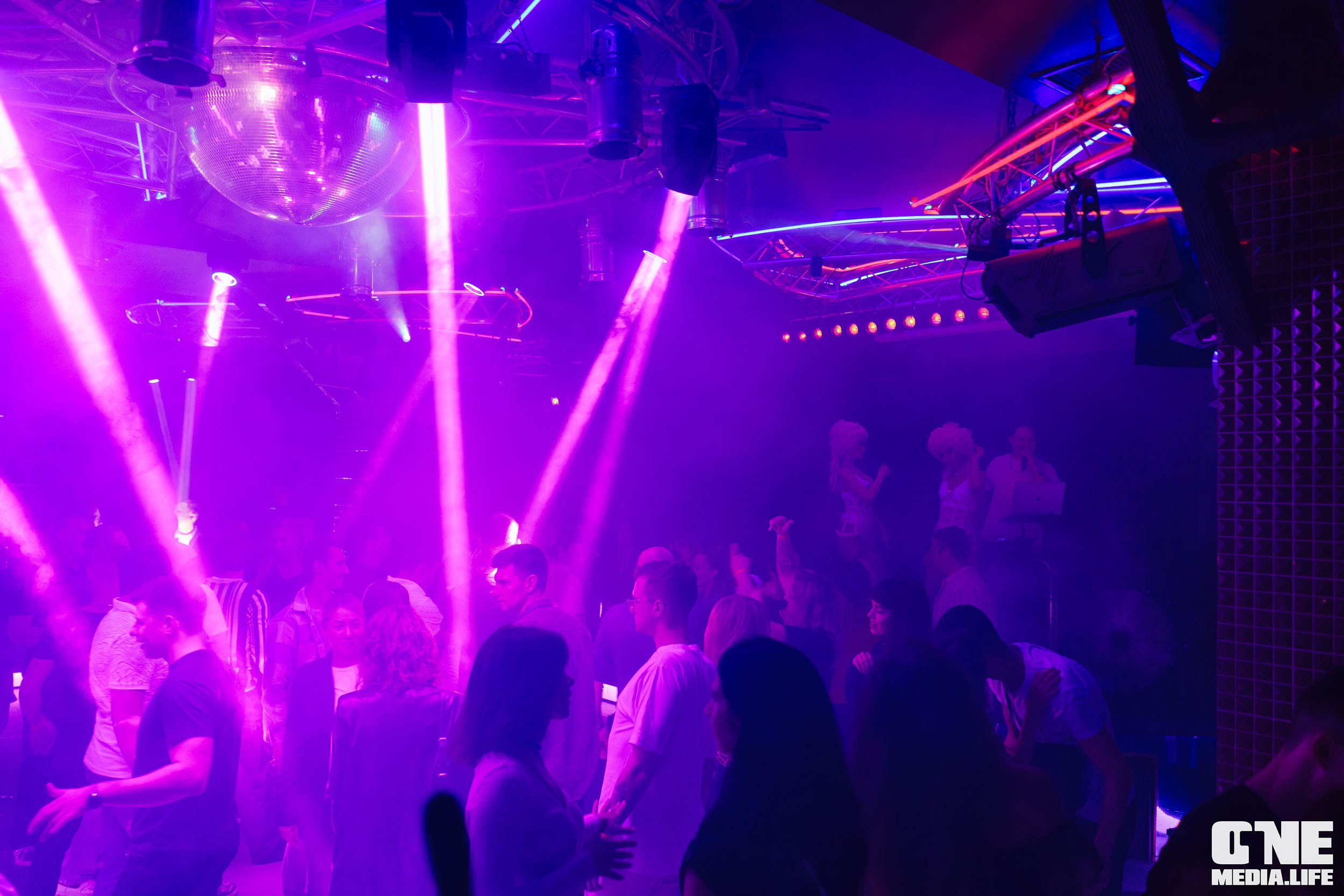 Фоторепортаж из РК Планета. One Media Life: фоторепортажи, фотоотчеты с мероприятий и заведений