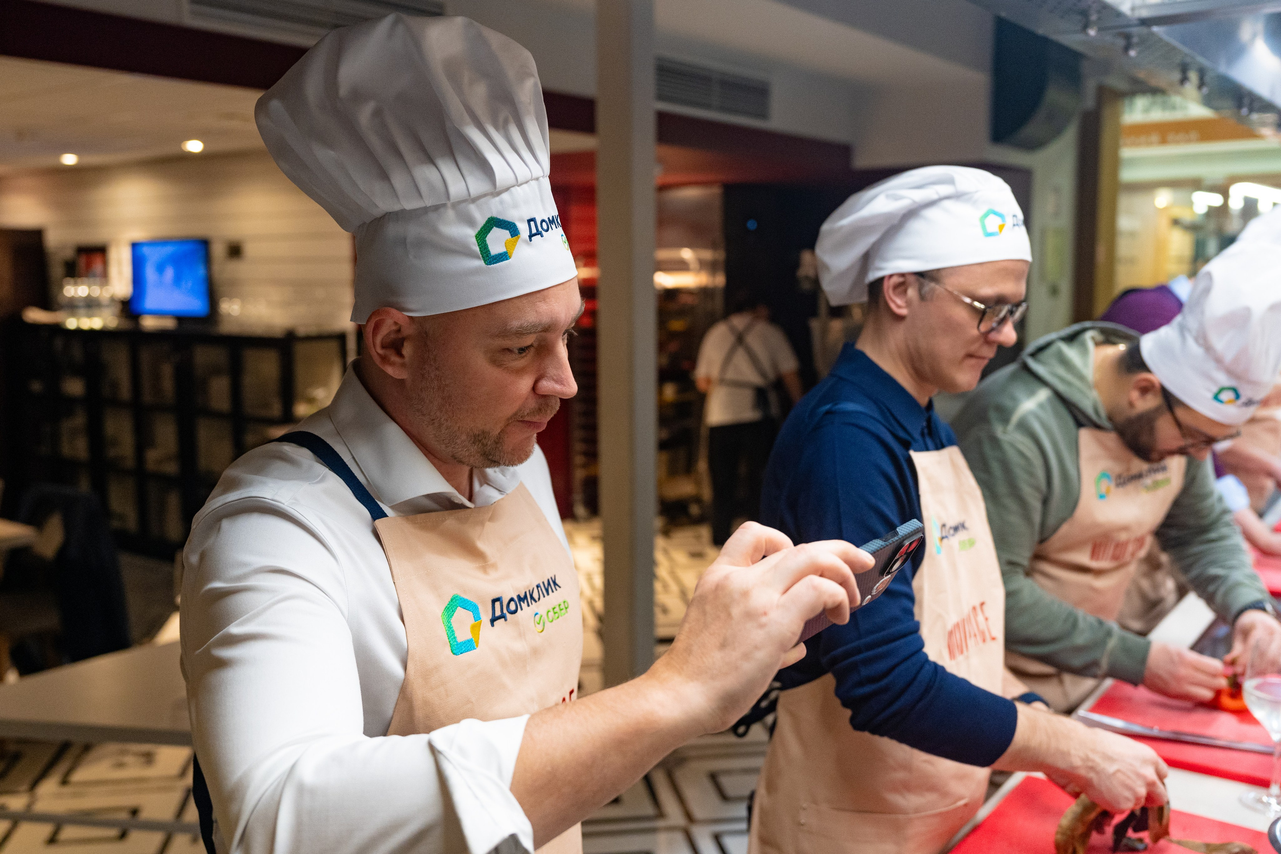 NOVIKOV SCHOOL — Умами зал. Фотограф Никита Комаров