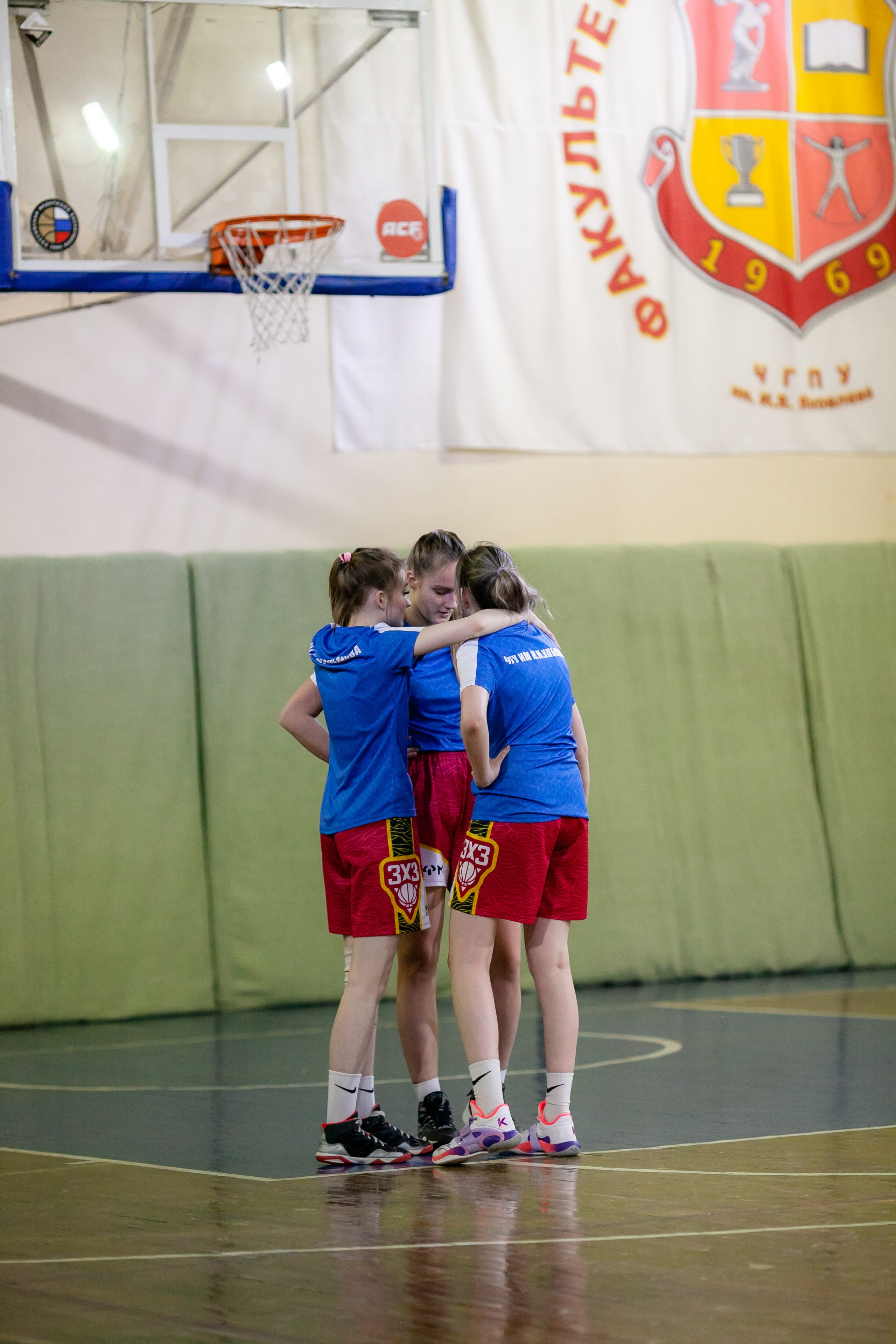 3×3. Фотография