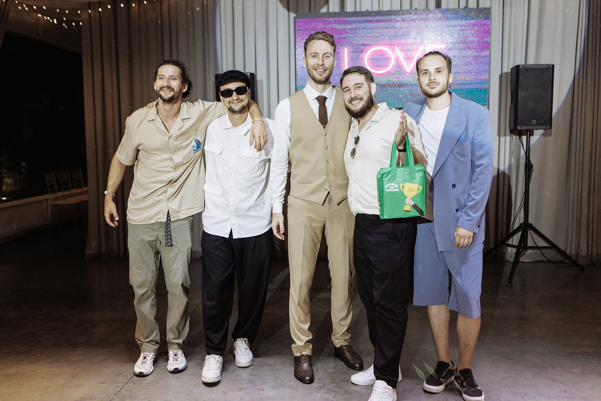 Саша и Вика 5.09.25. Свадебный фотограф Владивосток Алина Гевондова