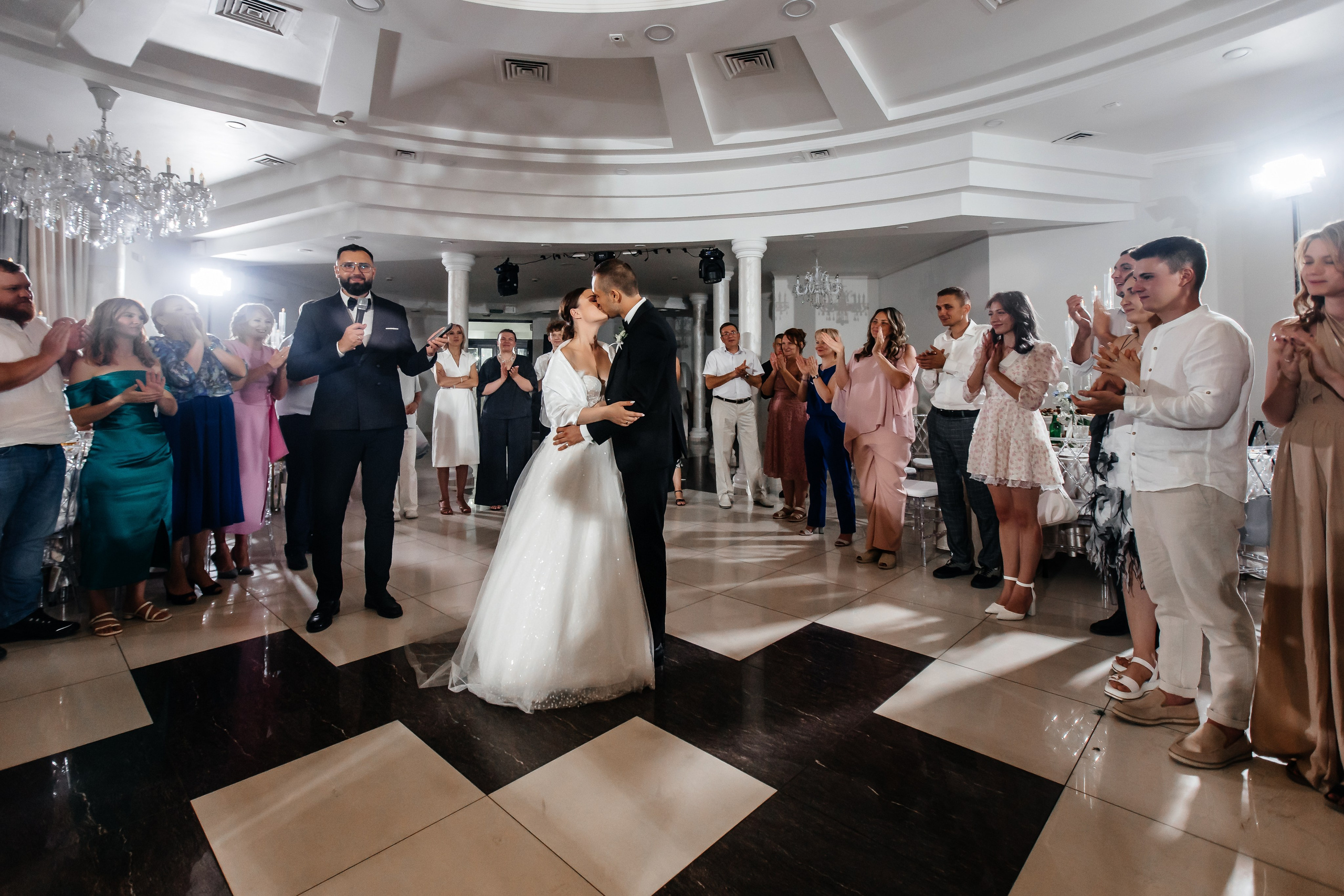 Анонс свадьбы для Романа и Алены. Свадебный фотограф в Крыму и Севастополе Ольга Баскакова