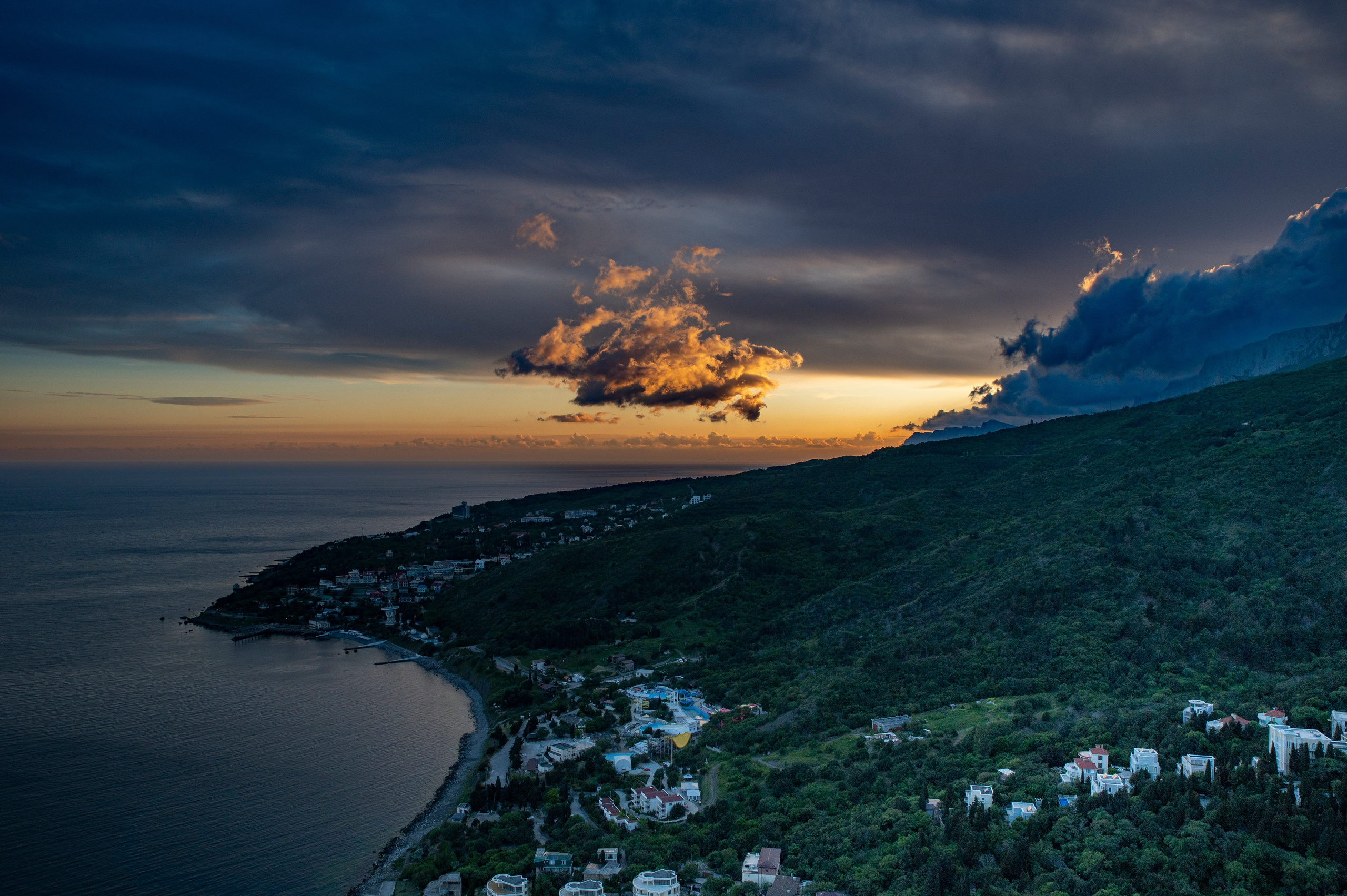 Крым май 2022. Фотограф Роман Адлер